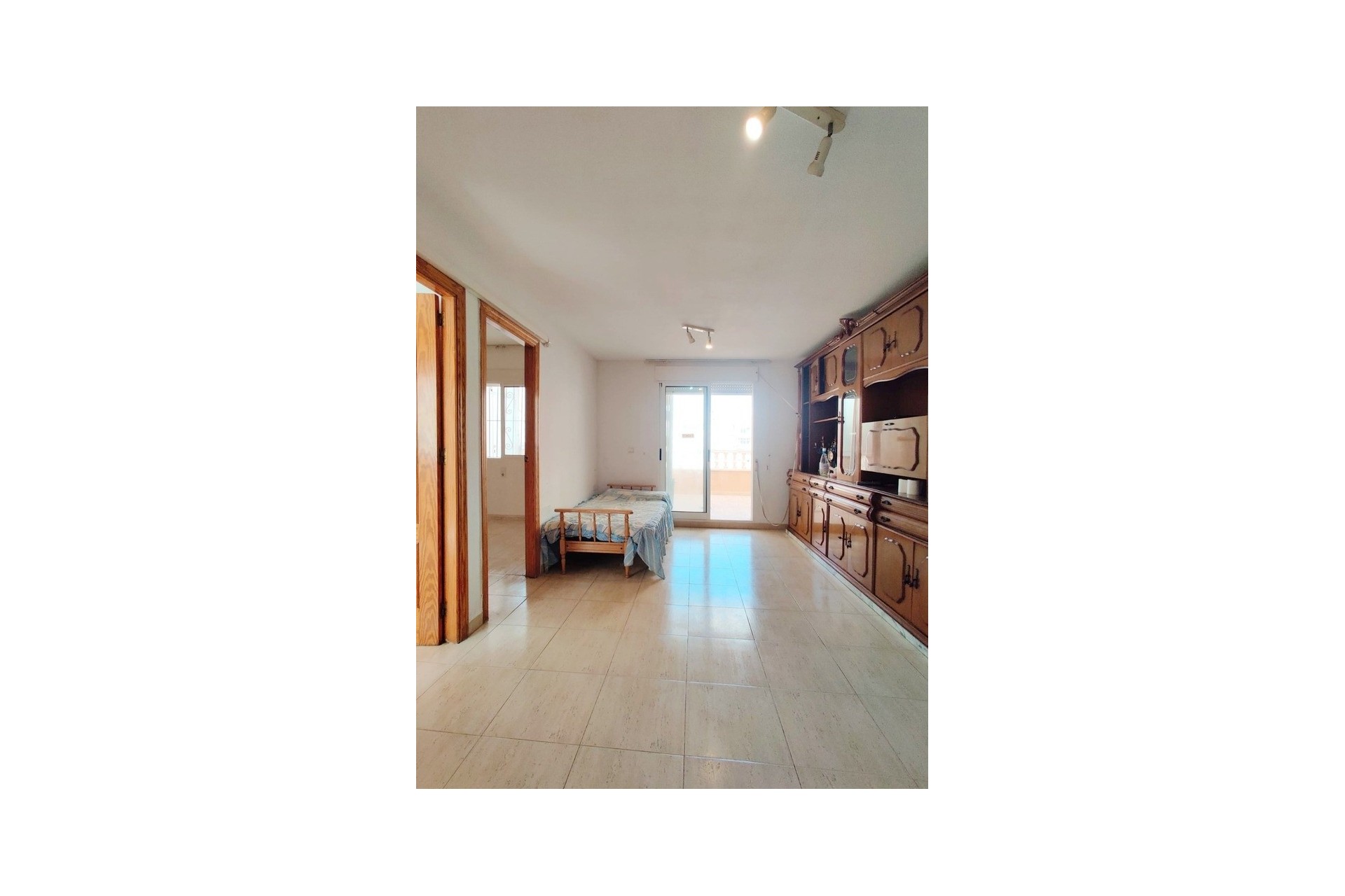 Resale - Wohnung / Appartement -
Torrevieja - Costa Blanca