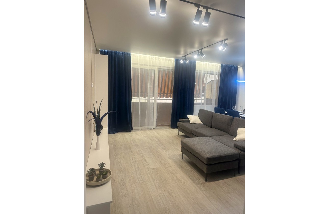 Resale - Wohnung / Appartement -
Torrevieja - Costa Blanca
