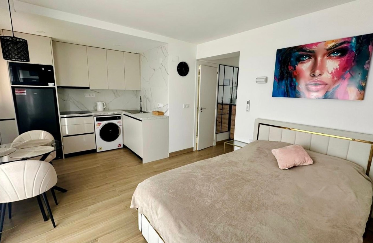Resale - Wohnung / Appartement -
Torrevieja - Costa Blanca
