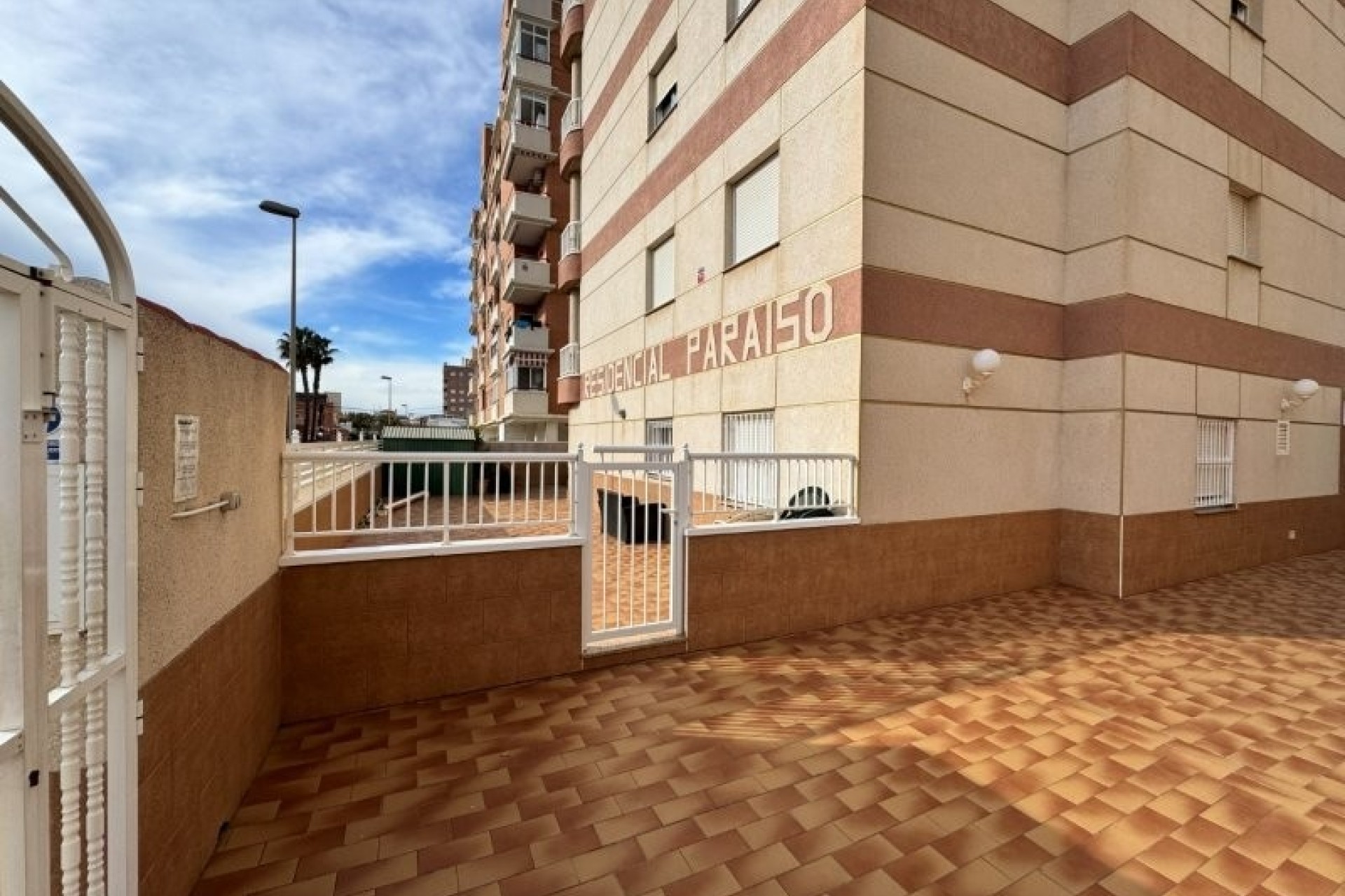Resale - Wohnung / Appartement -
Torrevieja - Costa Blanca