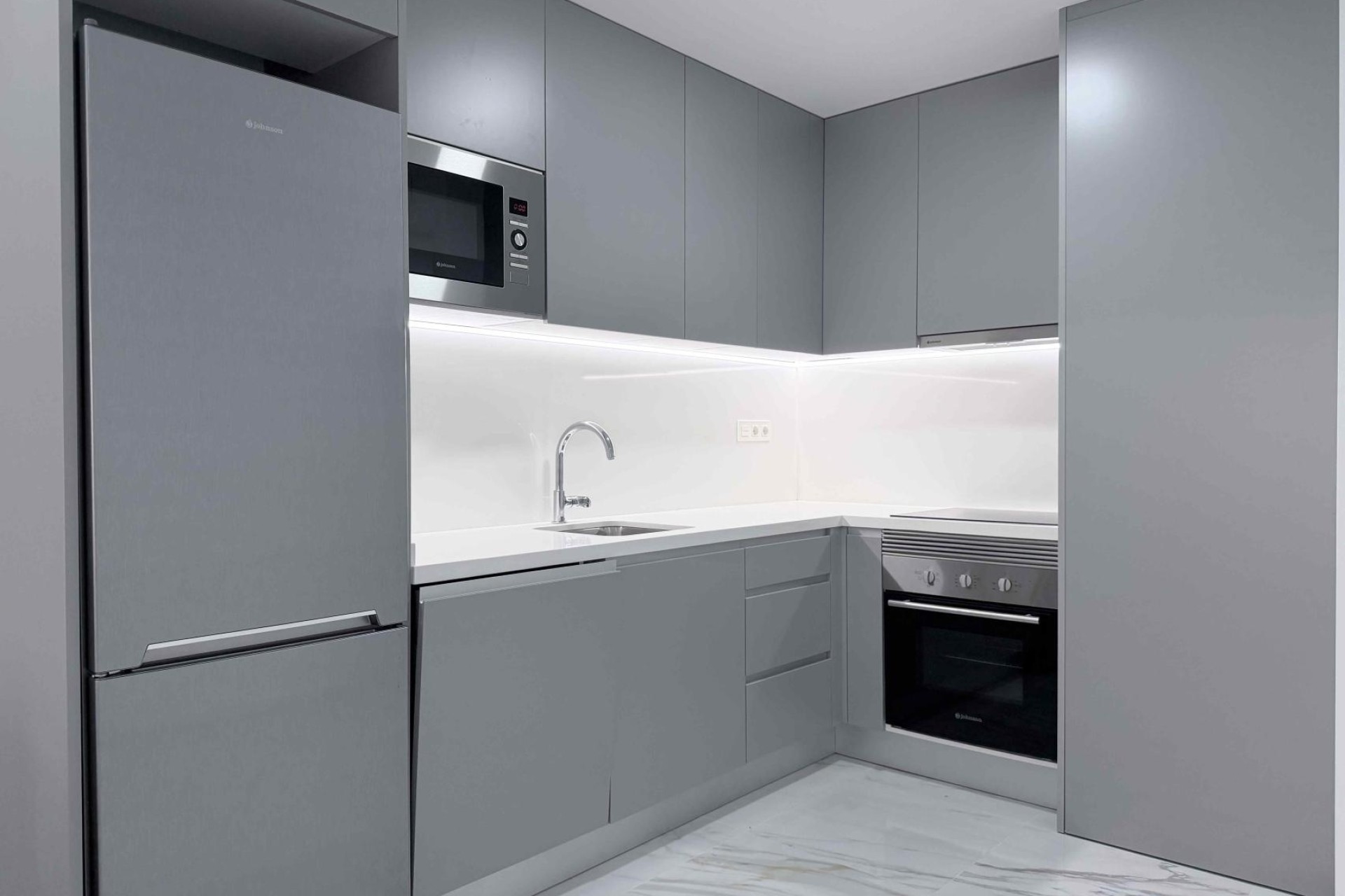 Resale - Wohnung / Appartement -
Torrevieja - Costa Blanca