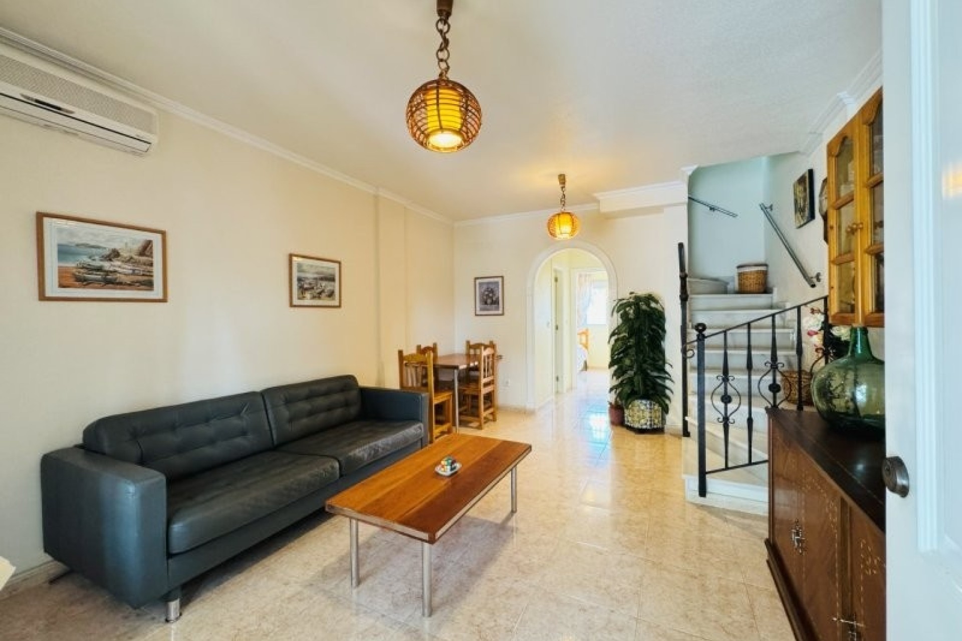 Resale - Wohnung / Appartement -
Torrevieja - Costa Blanca
