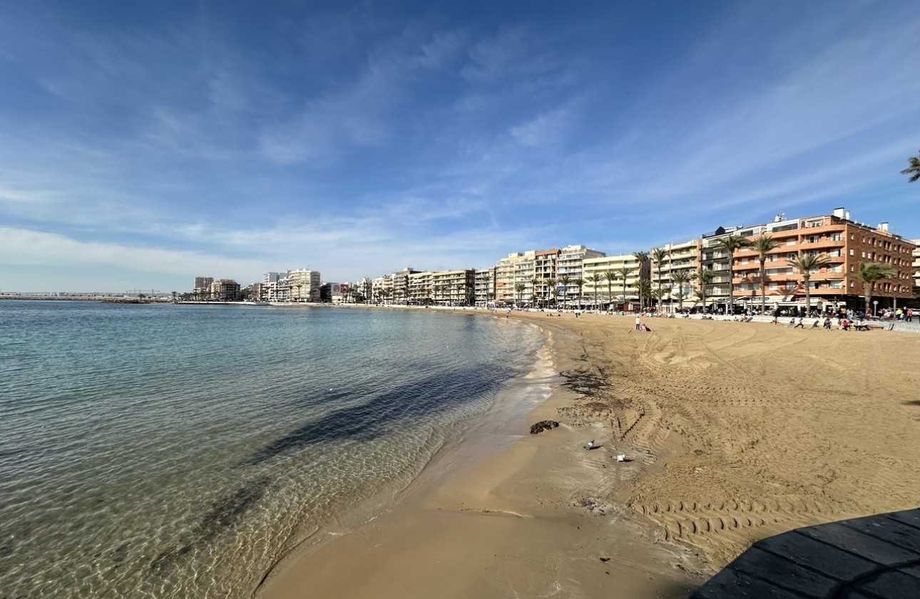 Resale - Wohnung / Appartement -
Torrevieja - Costa Blanca
