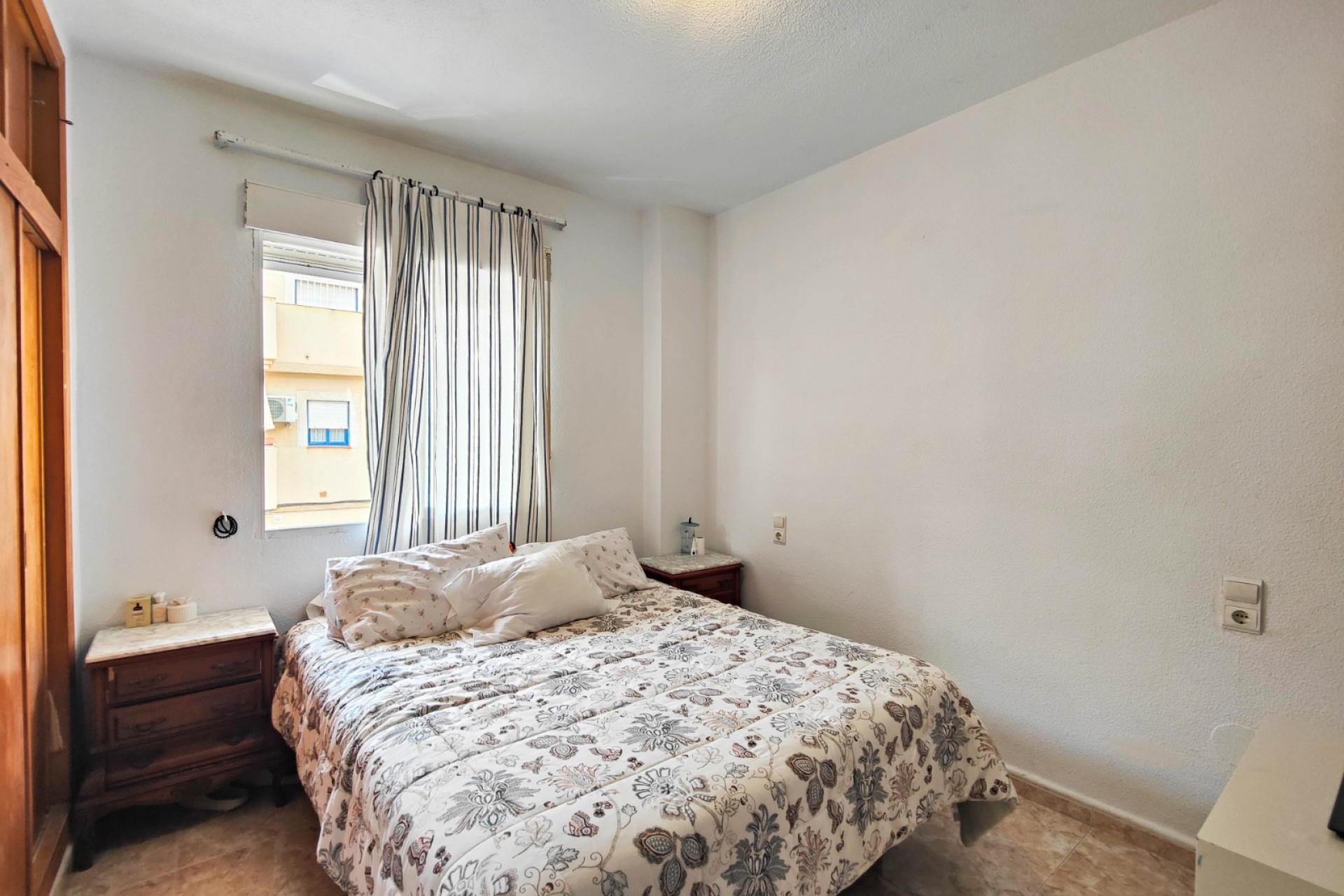 Resale - Wohnung / Appartement -
Torrevieja - Costa Blanca