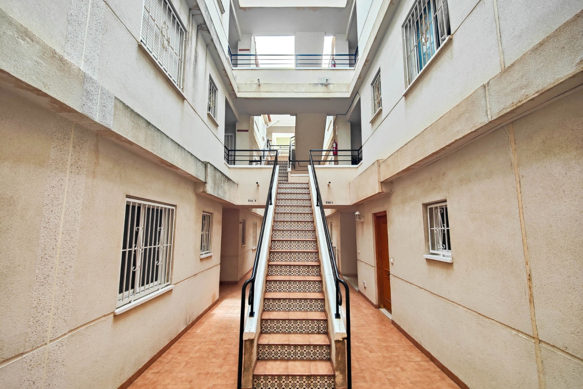 Resale - Wohnung / Appartement -
Torrevieja - Costa Blanca