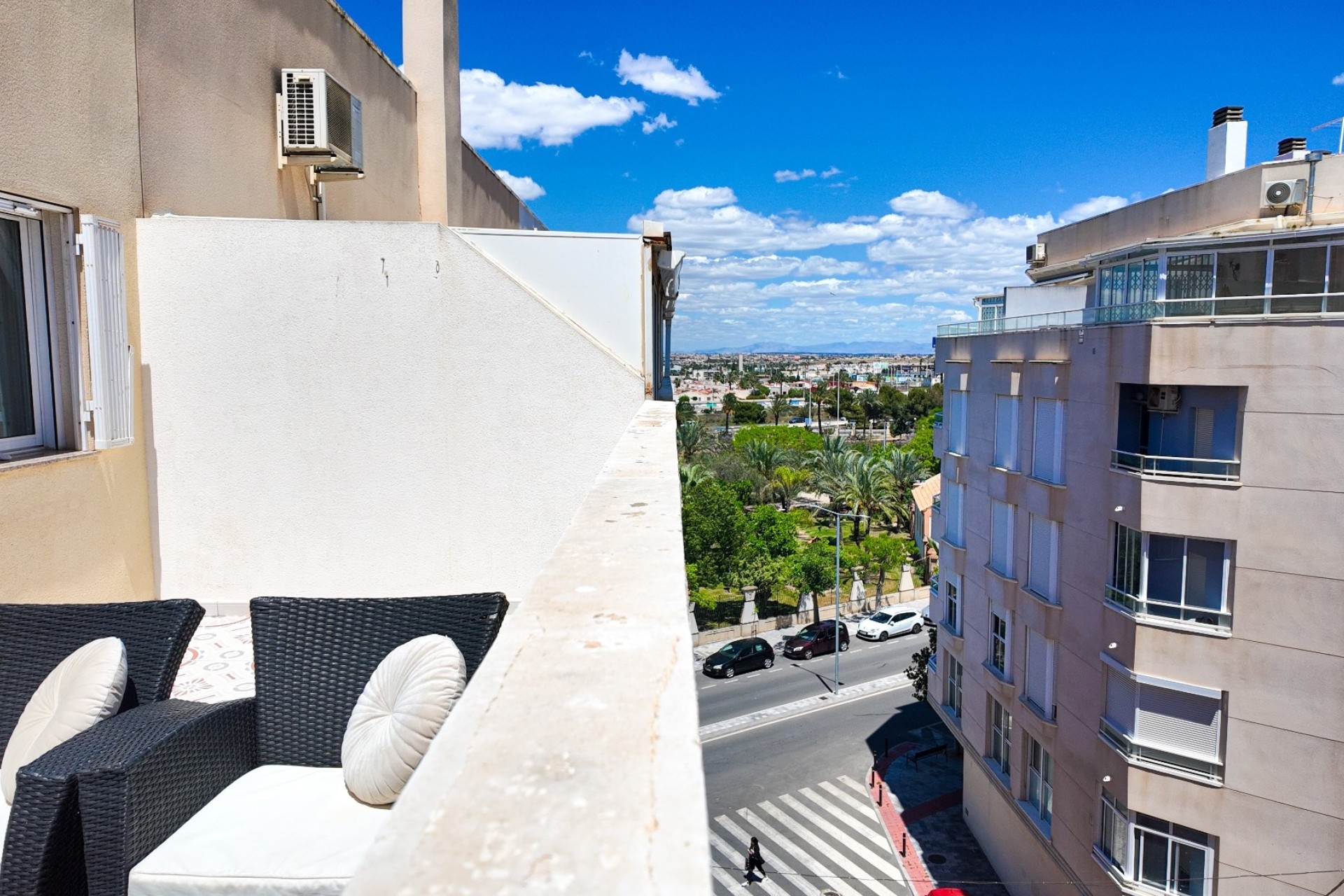 Resale - Wohnung / Appartement -
Torrevieja - Costa Blanca