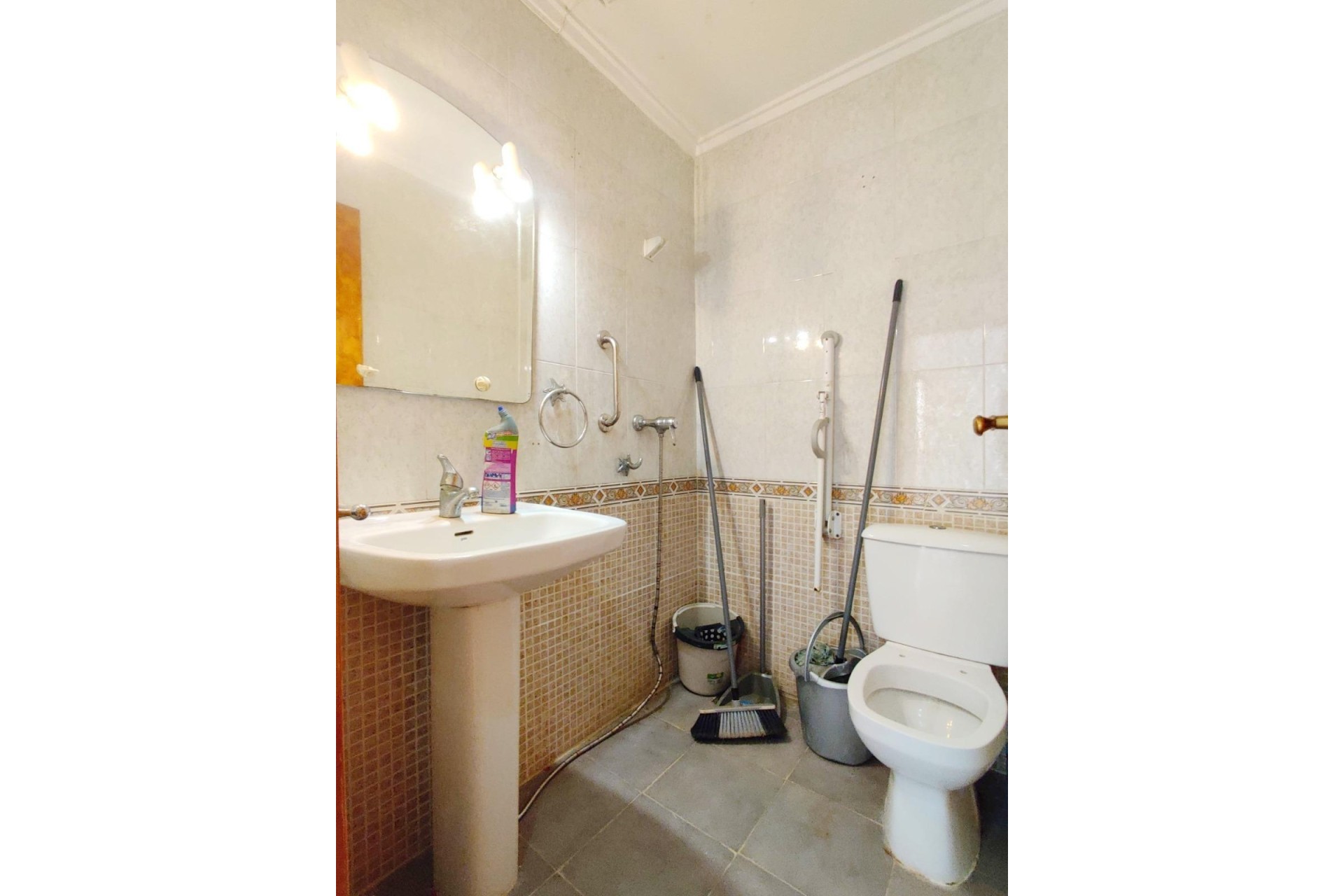 Resale - Wohnung / Appartement -
Torrevieja - Curva del Palangre