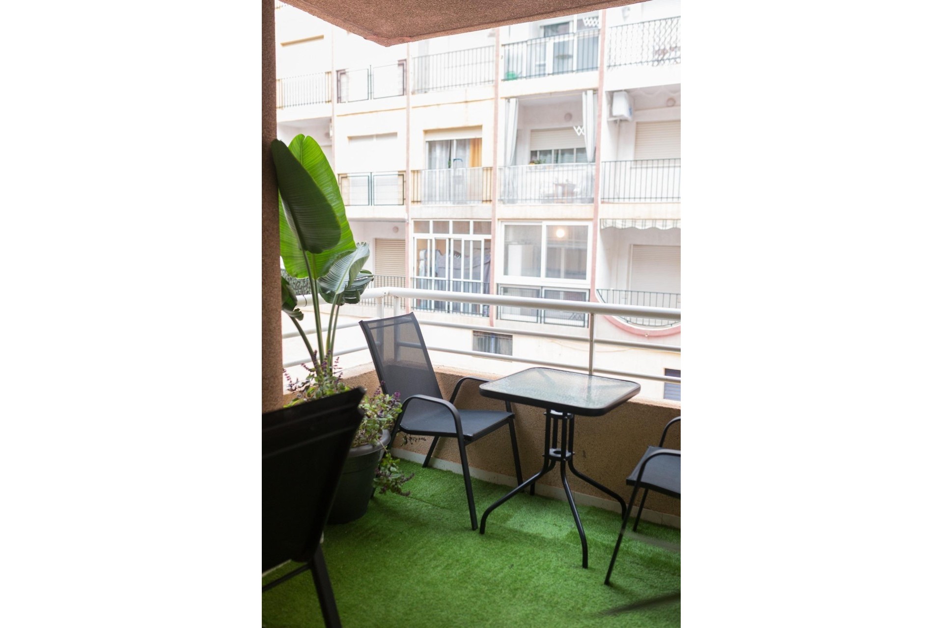 Resale - Wohnung / Appartement -
Torrevieja - Curva del Palangre