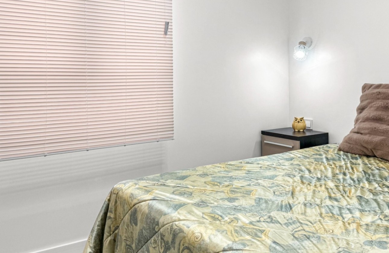 Resale - Wohnung / Appartement -
Torrevieja - El Acequión - Los Náufragos