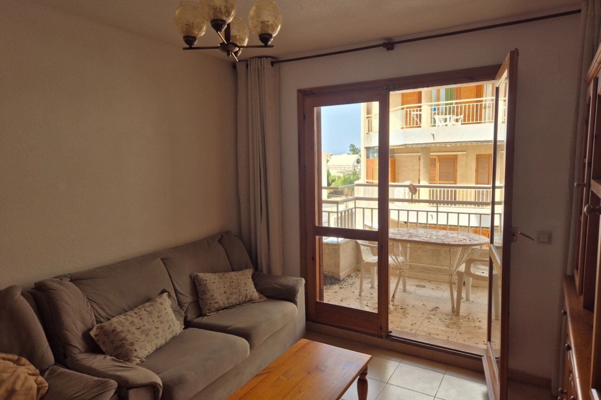 Resale - Wohnung / Appartement -
Torrevieja - El Acequión