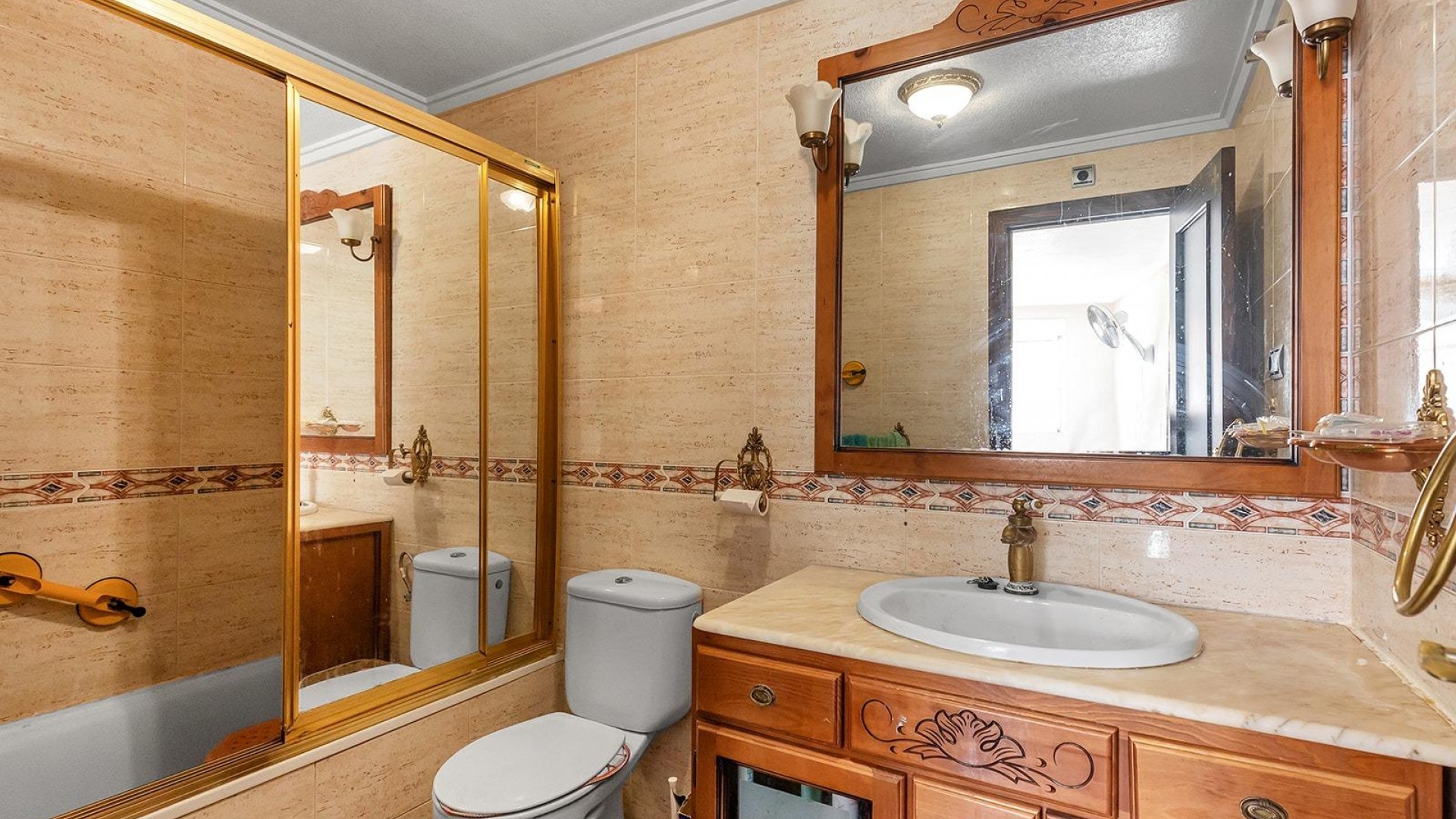 Resale - Wohnung Appartement -
Torrevieja - Estacion de autobuses