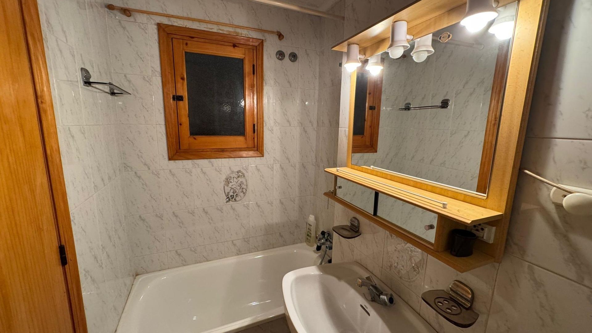 Resale - Wohnung Appartement -
Torrevieja - Estacion de autobuses