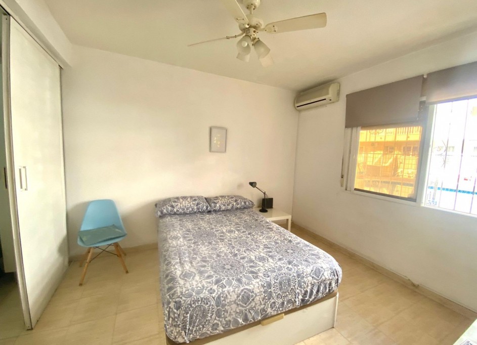 Resale - Wohnung Appartement -
Torrevieja - Estacion de autobuses