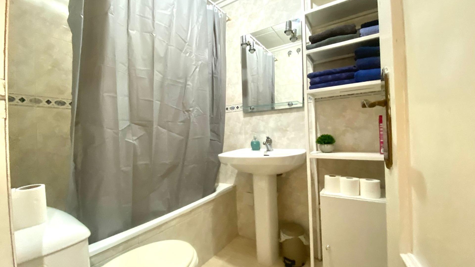 Resale - Wohnung Appartement -
Torrevieja - Estacion de autobuses