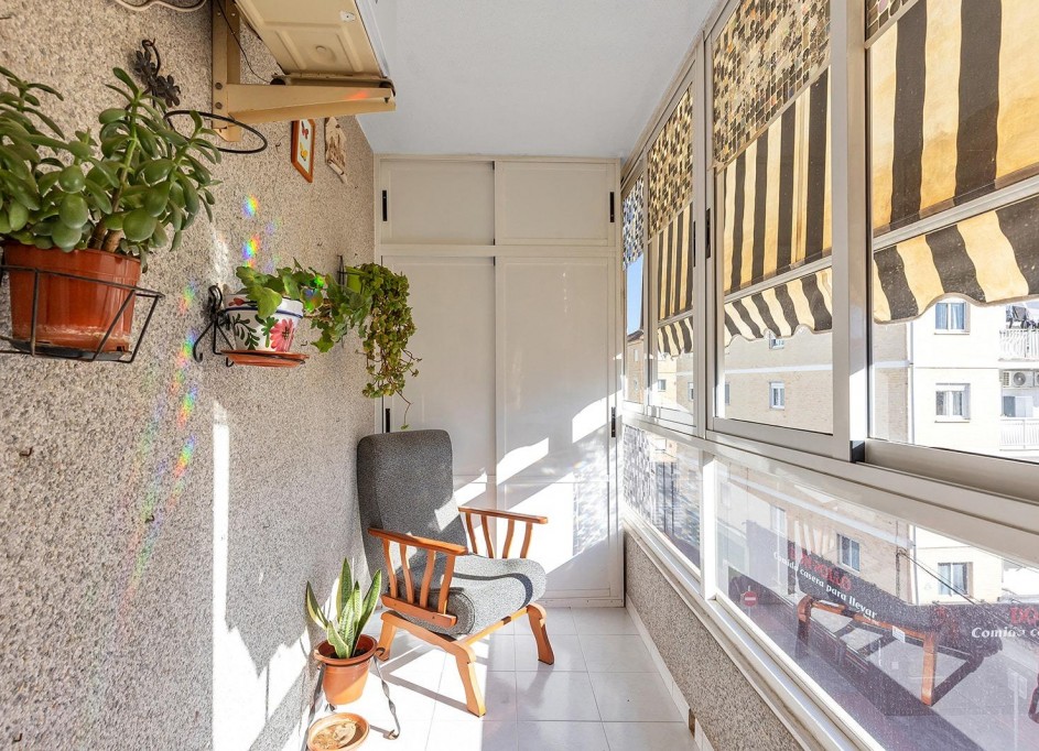 Resale - Wohnung Appartement -
Torrevieja - Estacion de autobuses