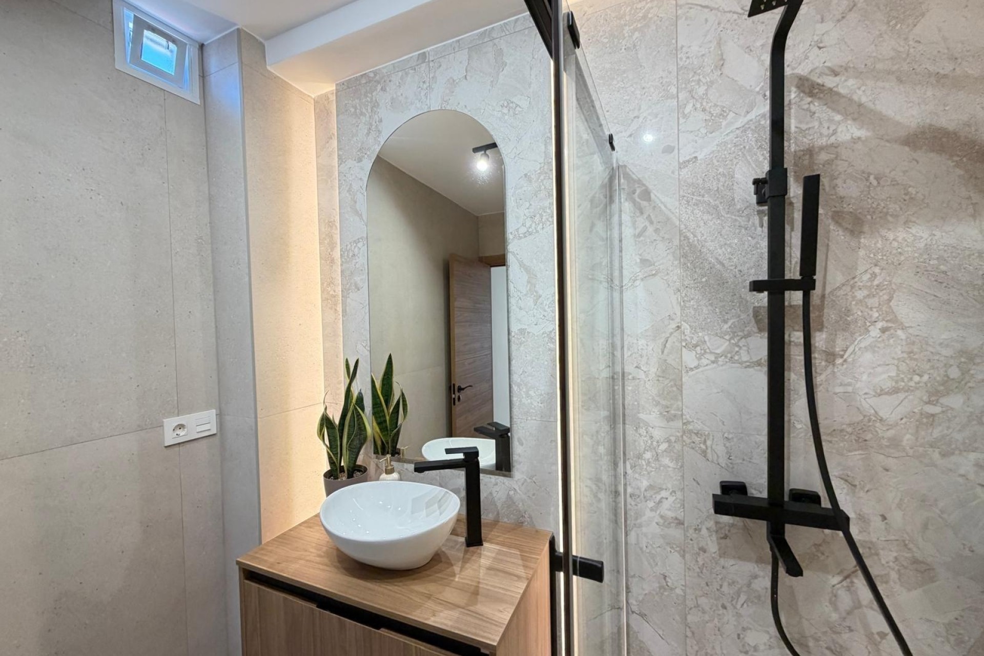 Resale - Wohnung Appartement -
Torrevieja - Estacion de autobuses