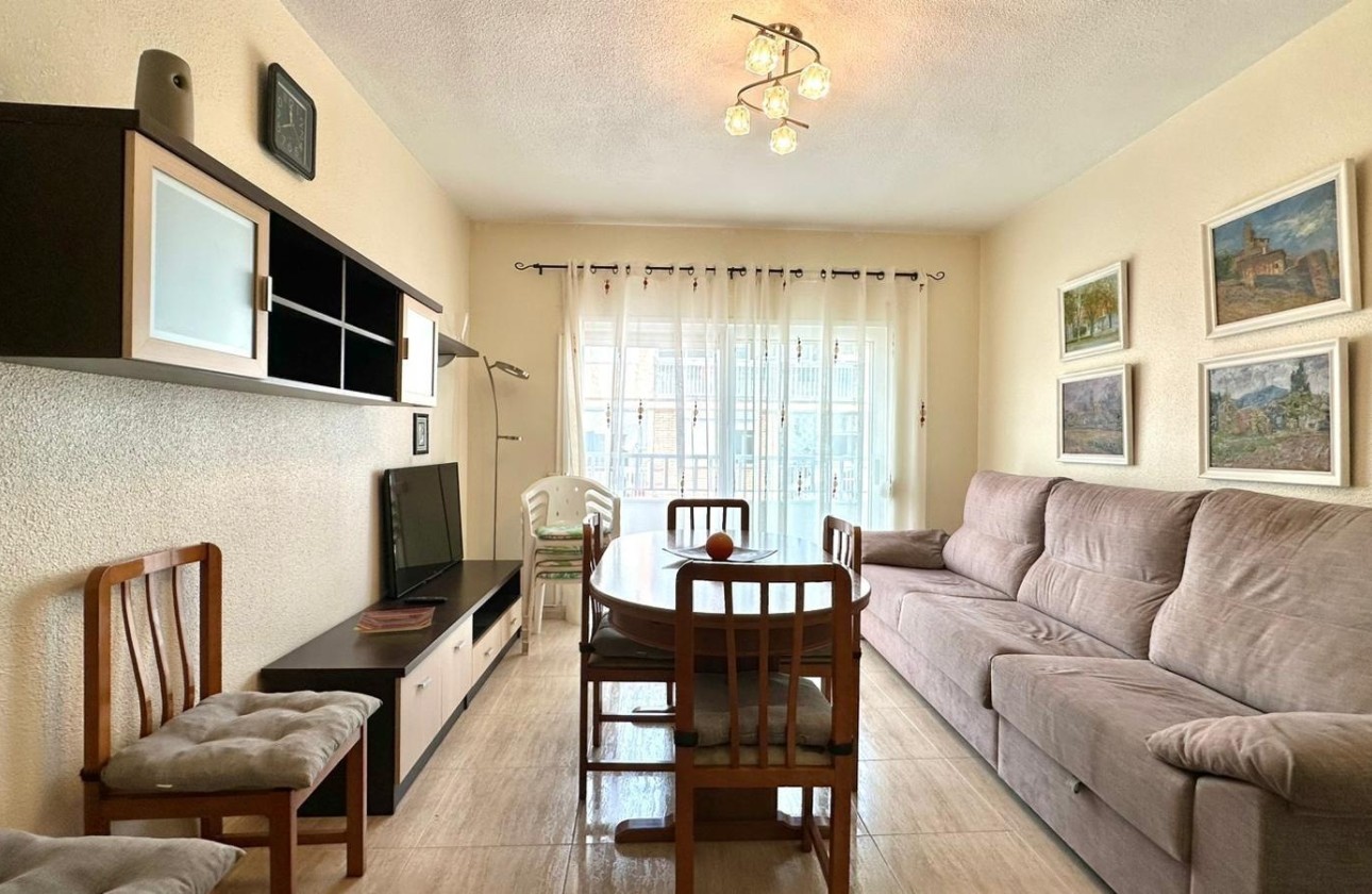 Resale - Wohnung / Appartement -
Torrevieja - Estacion de autobuses