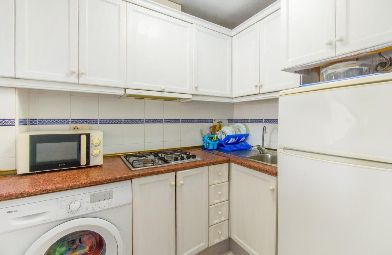 Resale - Wohnung / Appartement -
Torrevieja - Estacion de autobuses