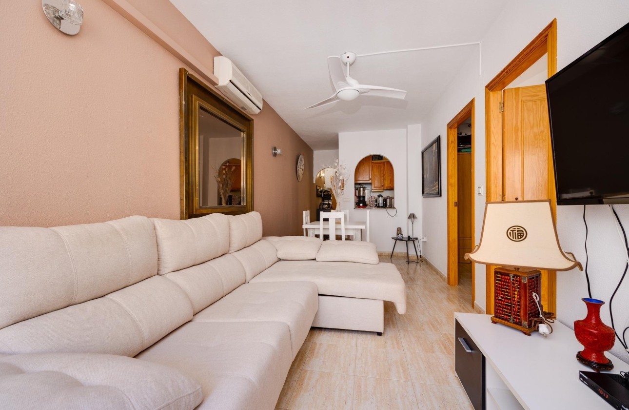 Resale - Wohnung / Appartement -
Torrevieja - Estacion de autobuses