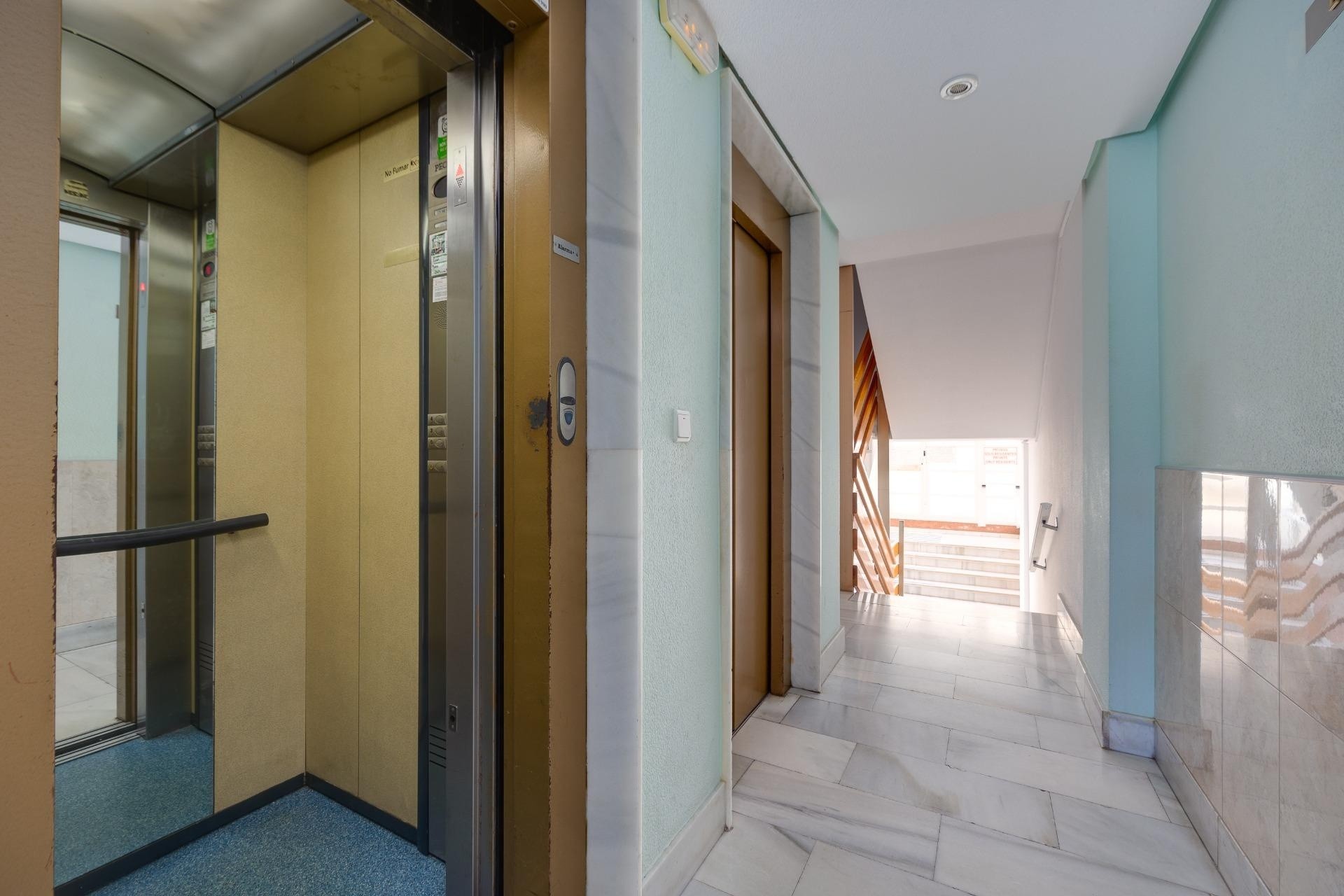 Resale - Wohnung / Appartement -
Torrevieja - Estacion de autobuses
