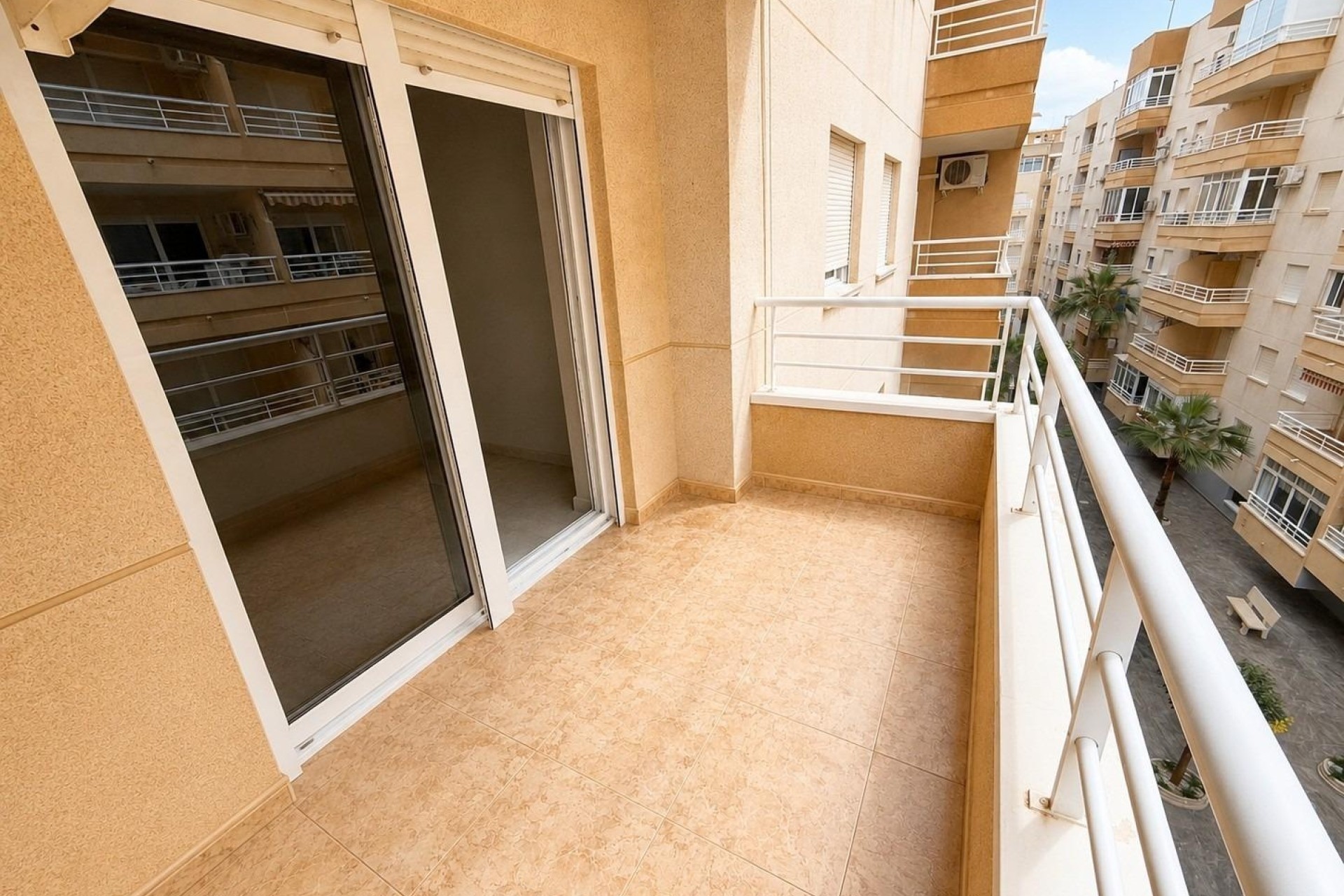 Resale - Wohnung / Appartement -
Torrevieja - Estacion de autobuses