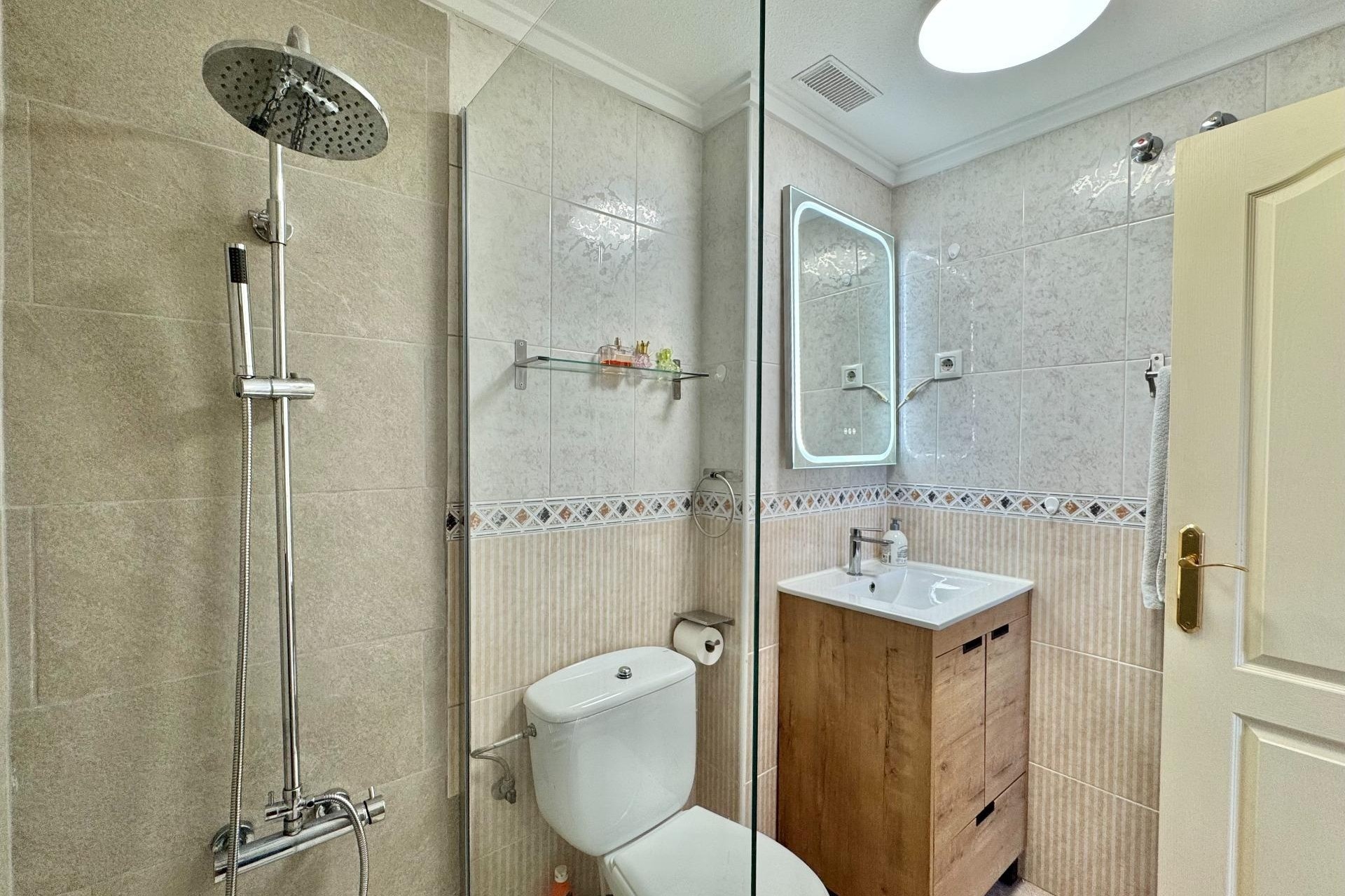 Resale - Wohnung / Appartement -
Torrevieja - Gaspar Perrelló