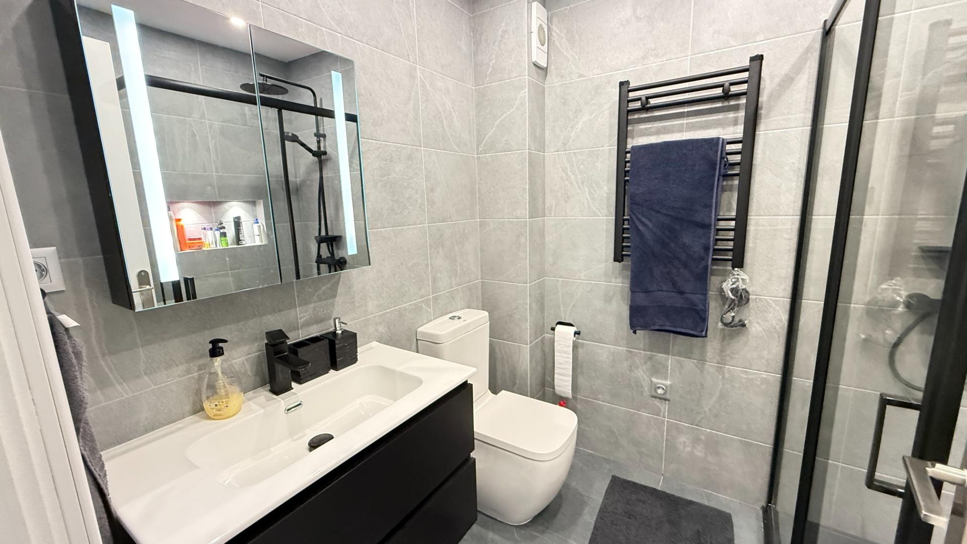 Resale - Wohnung Appartement -
Torrevieja - Habaneras