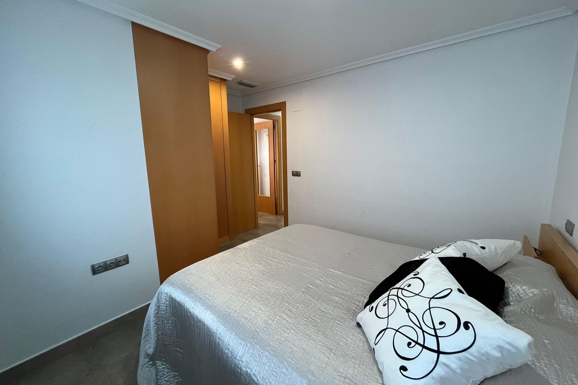 Resale - Wohnung / Appartement -
Torrevieja - La Mata pueblo