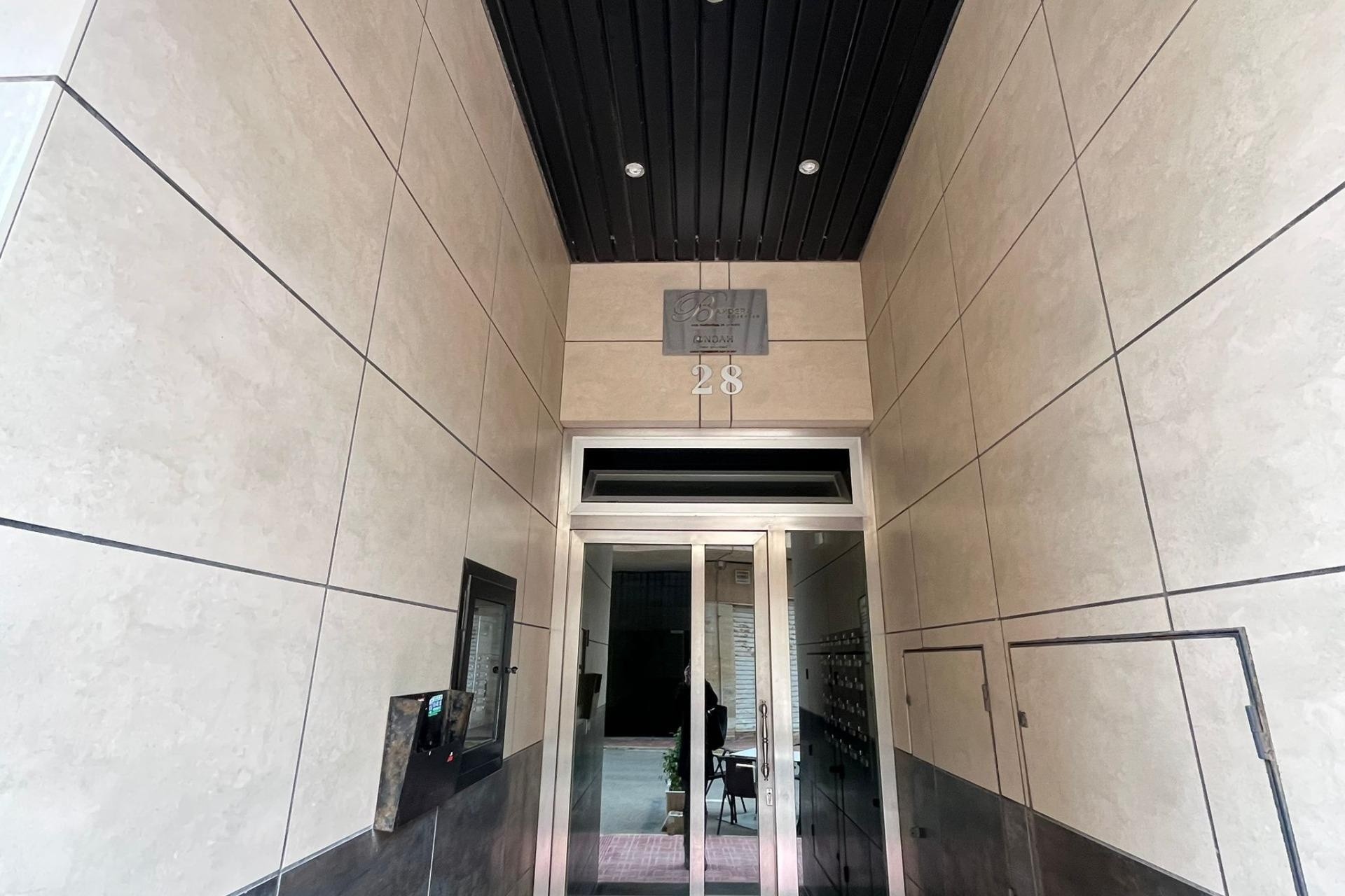 Resale - Wohnung / Appartement -
Torrevieja - La Mata pueblo