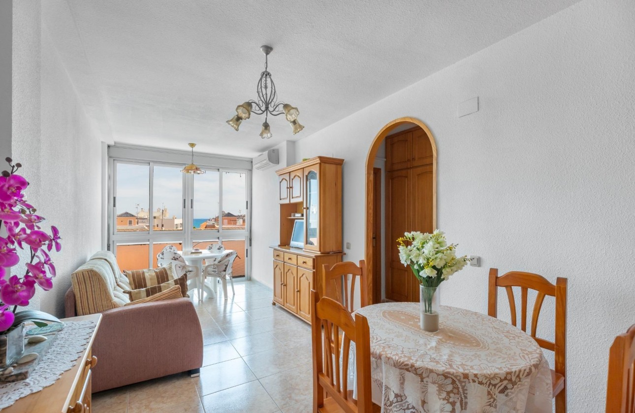 Resale - Wohnung / Appartement -
Torrevieja - La Mata pueblo