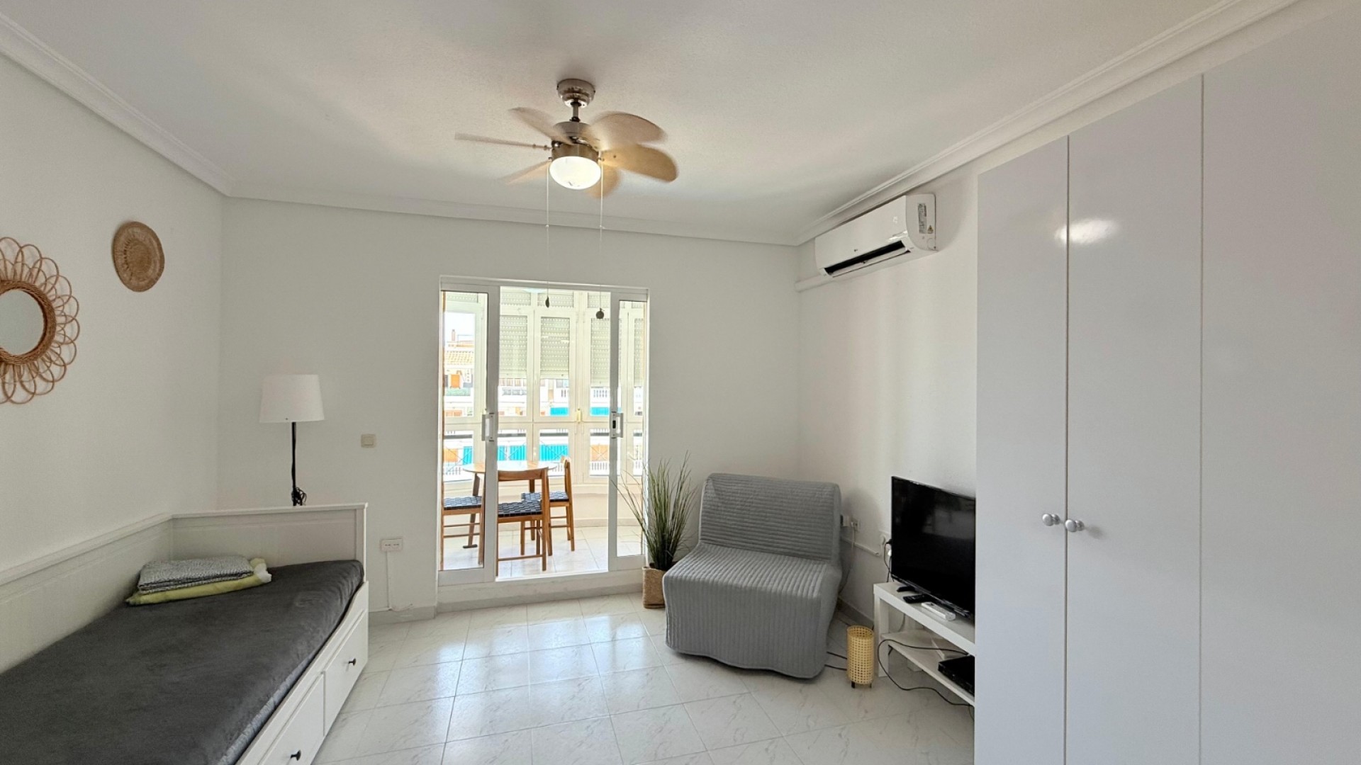 Resale - Wohnung Appartement -
Torrevieja - La Mata