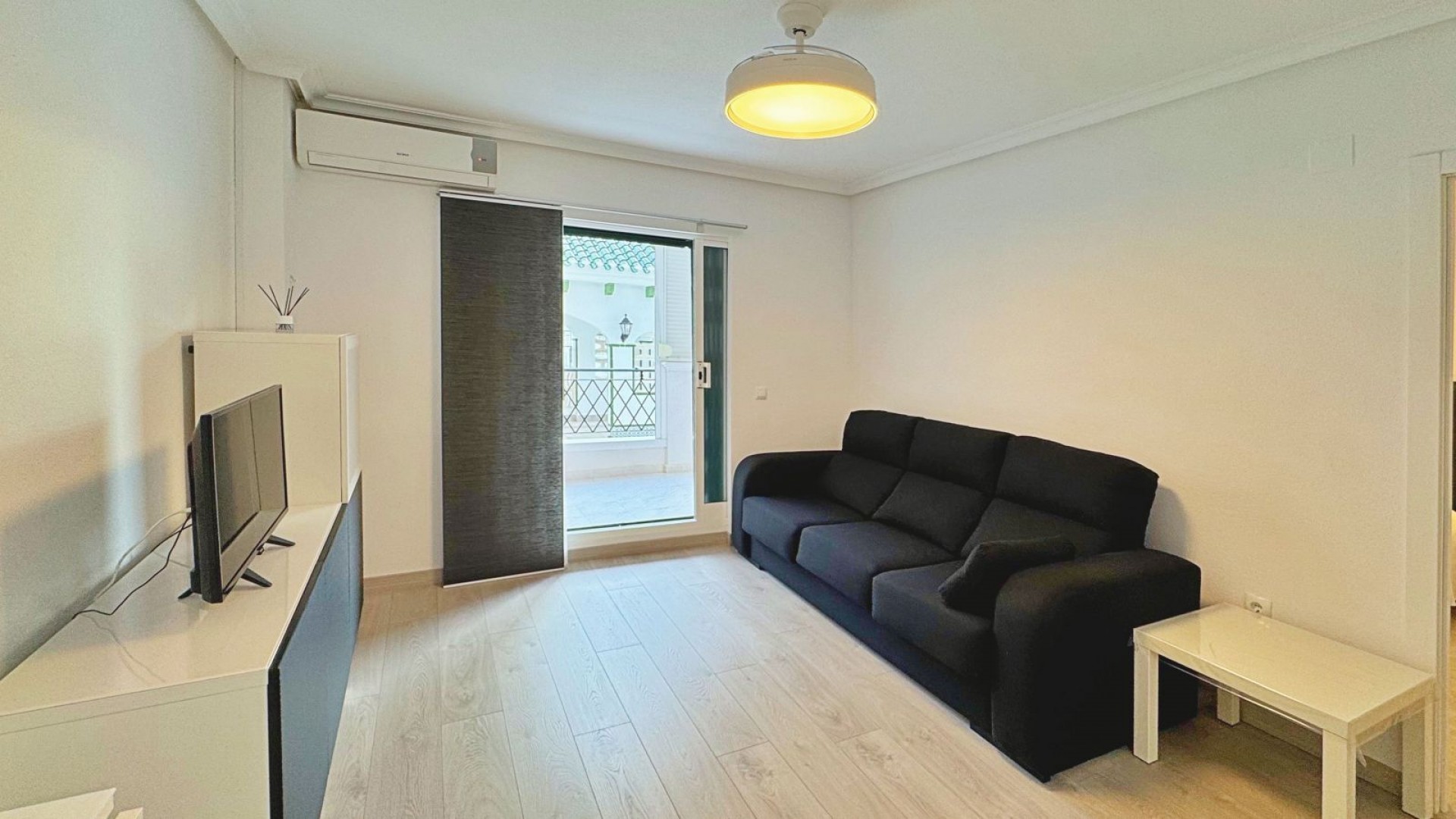 Resale - Wohnung Appartement -
Torrevieja - La Mata