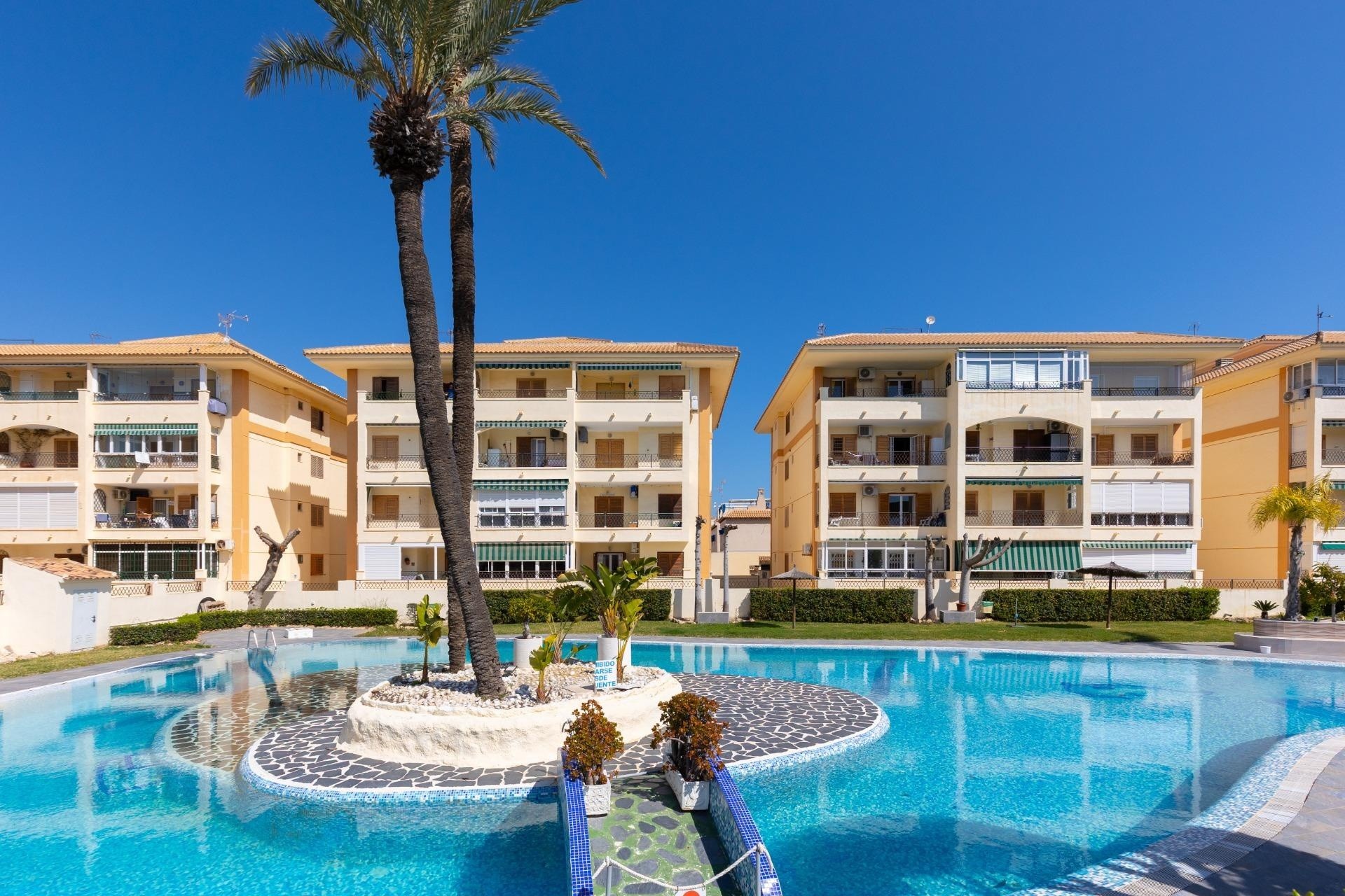 Resale - Wohnung / Appartement -
Torrevieja - La Mata
