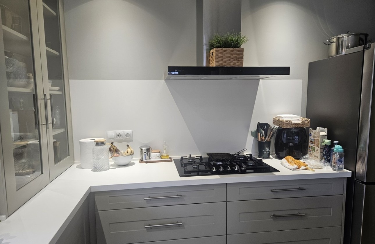 Resale - Wohnung / Appartement -
Torrevieja - La Mata
