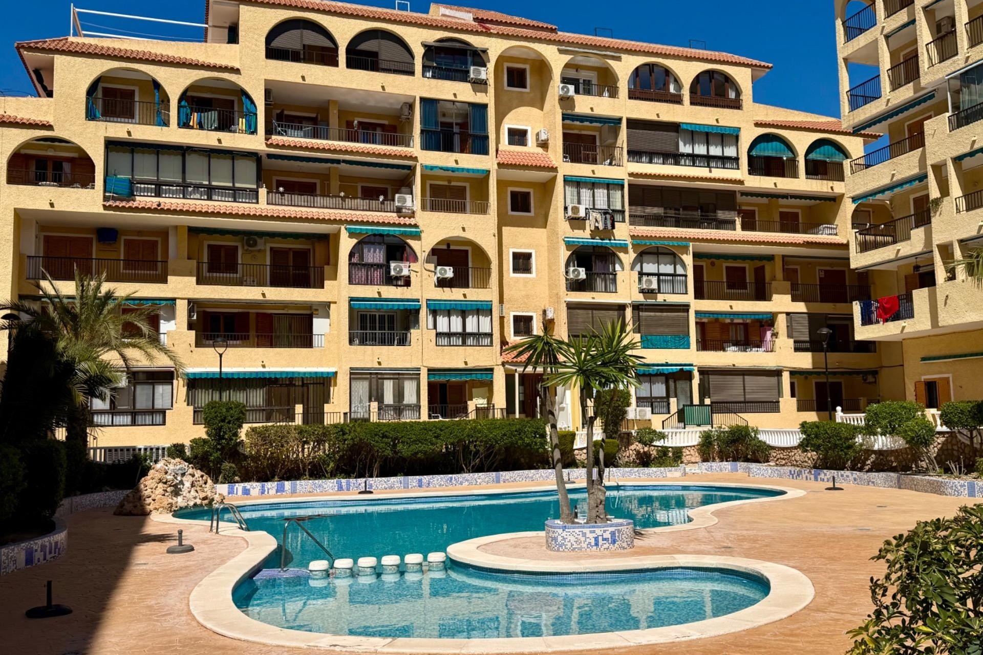 Resale - Wohnung / Appartement -
Torrevieja - La Mata
