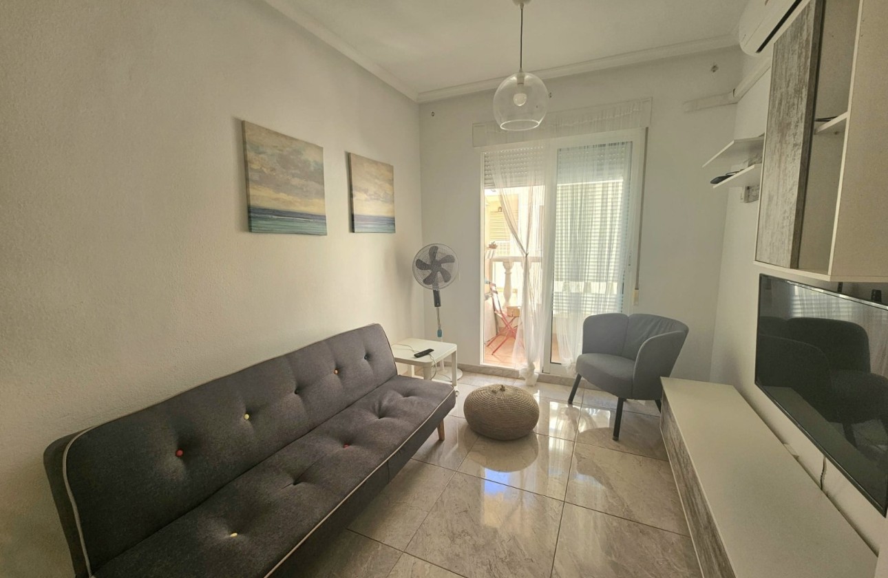 Resale - Wohnung / Appartement -
Torrevieja - La Mata
