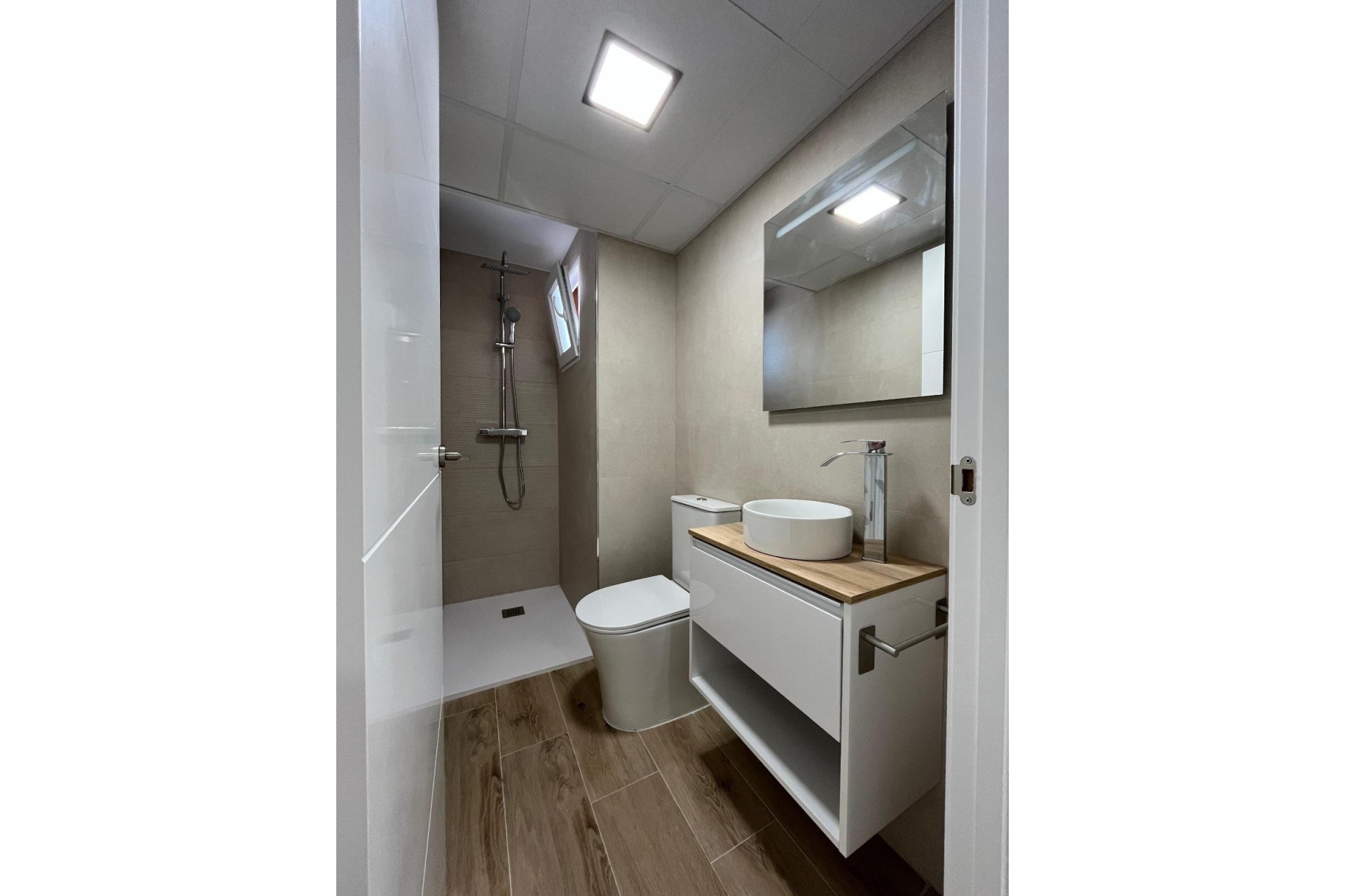 Resale - Wohnung / Appartement -
Torrevieja - La Mata