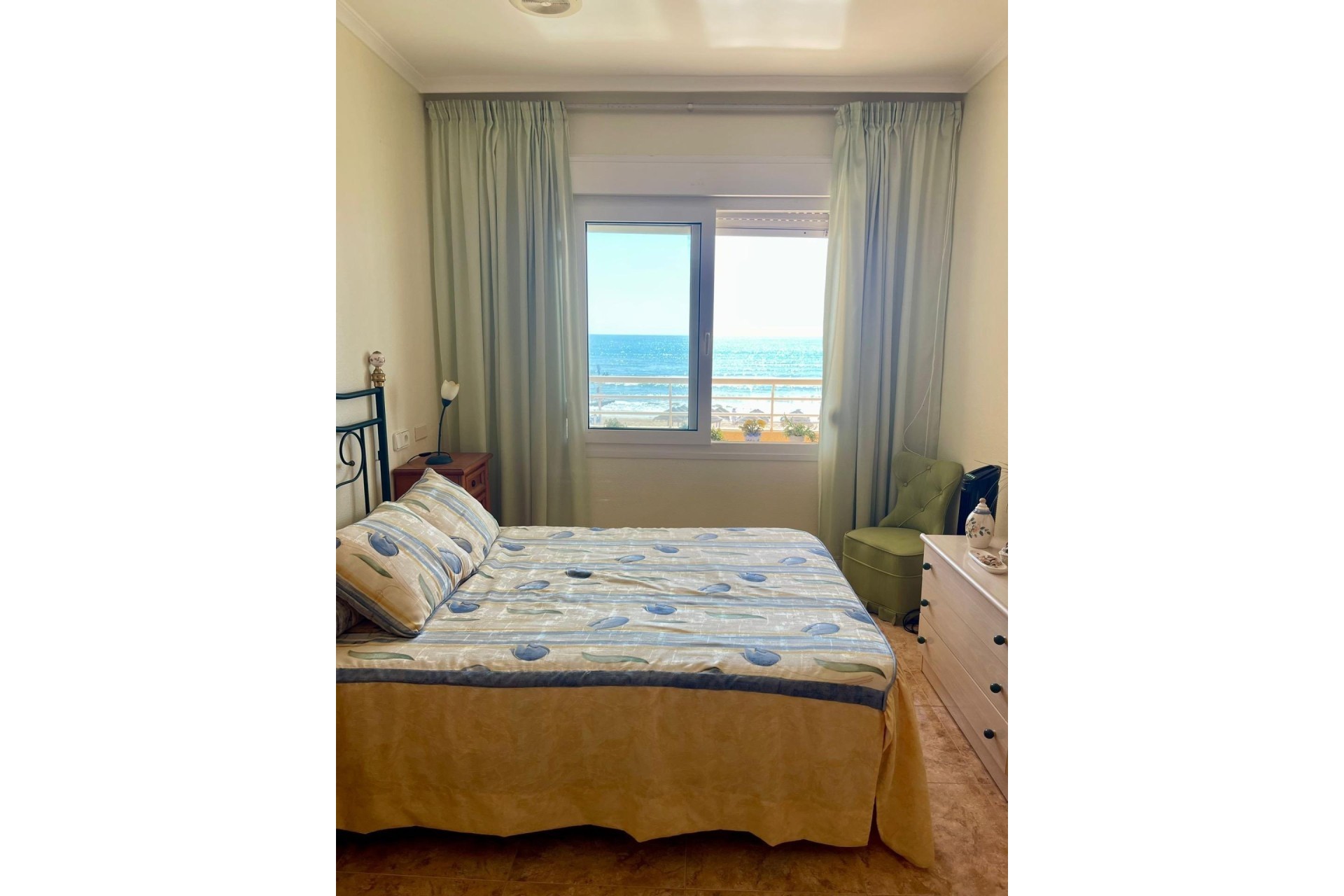 Resale - Wohnung / Appartement -
Torrevieja - La Mata