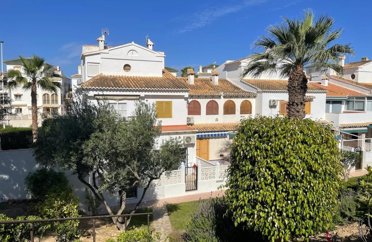 Resale - Wohnung / Appartement -
Torrevieja - La Mata