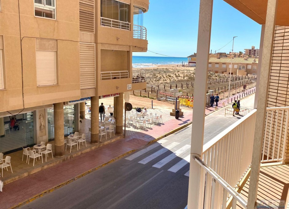 Resale - Wohnung Appartement -
Torrevieja - La Mata