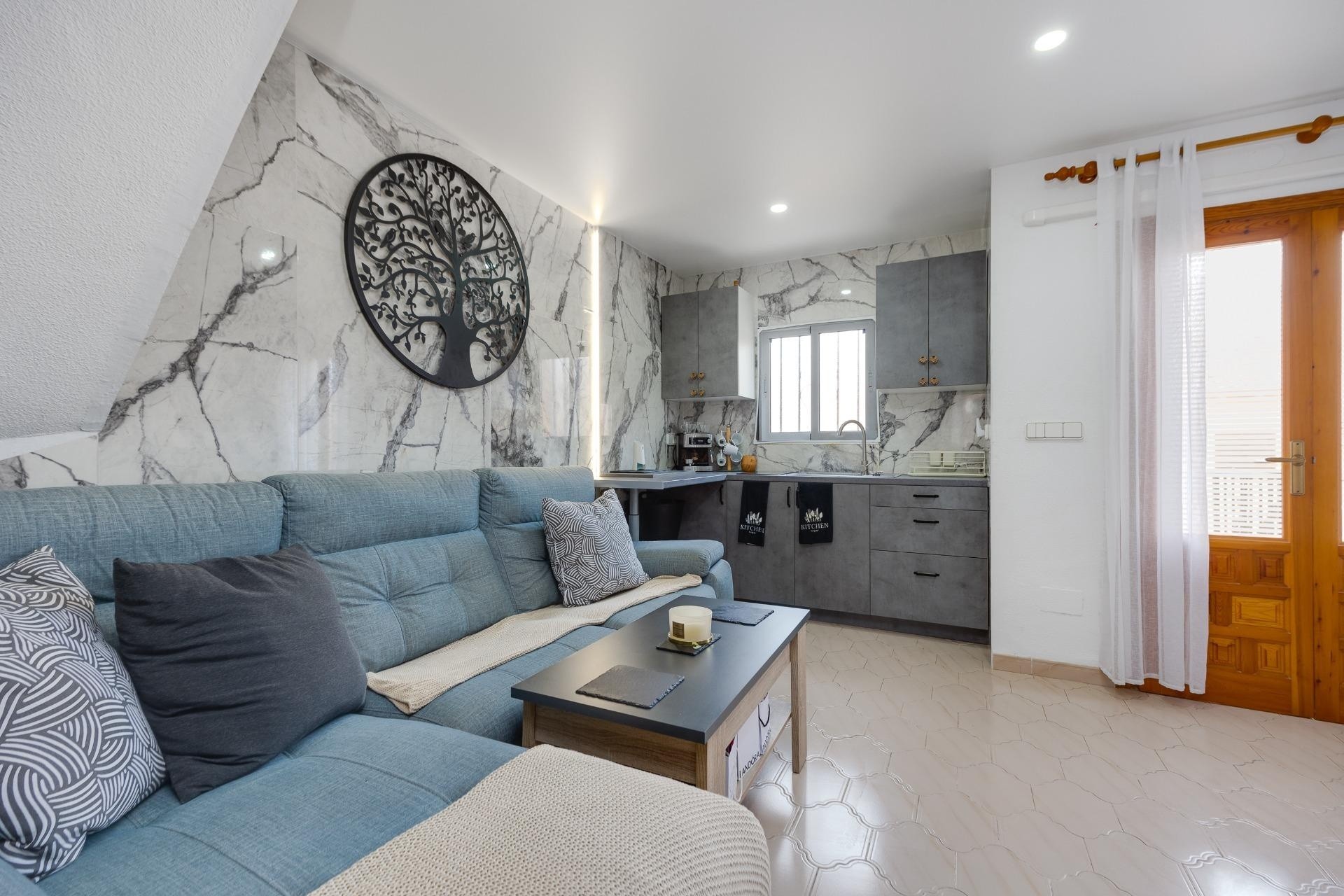 Resale - Wohnung / Appartement -
Torrevieja - La Siesta - El Salado - Torreta