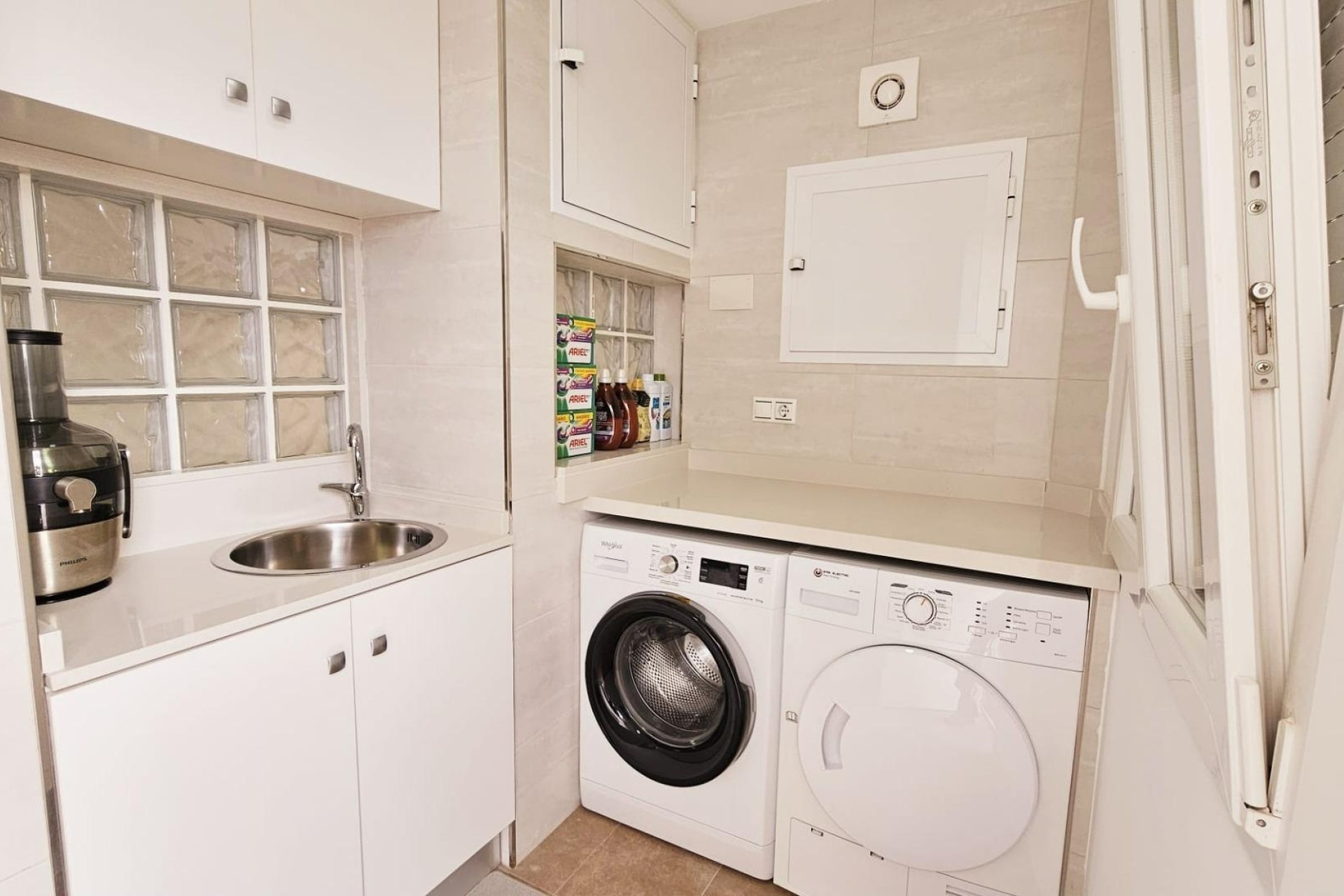 Resale - Wohnung / Appartement -
Torrevieja - La Siesta