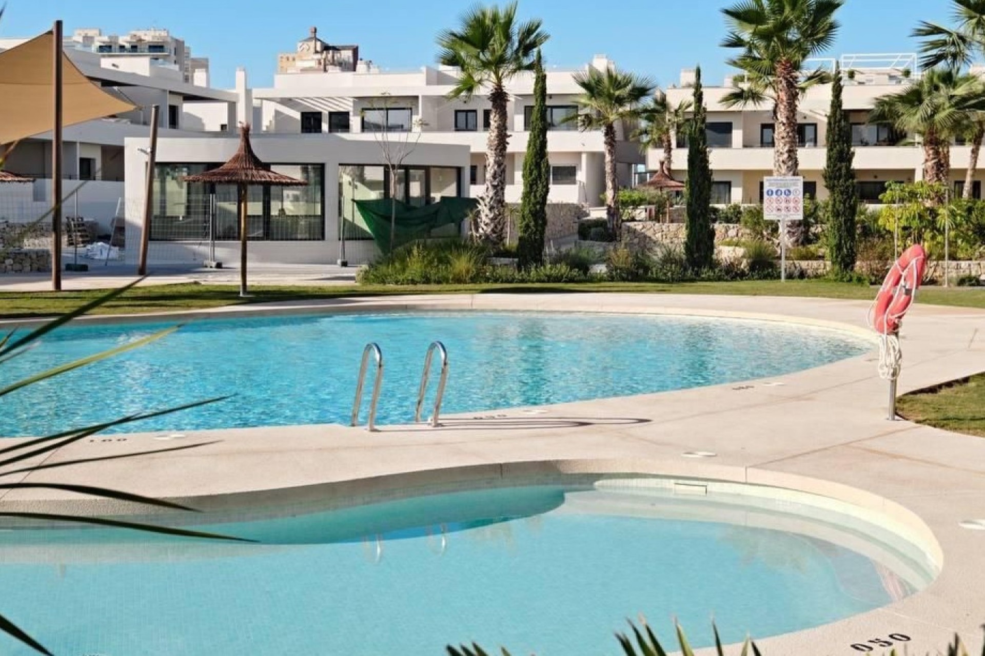 Resale - Wohnung / Appartement -
Torrevieja - La veleta
