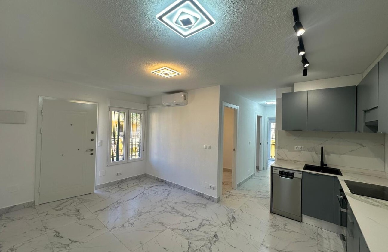 Resale - Wohnung / Appartement -
Torrevieja - La veleta