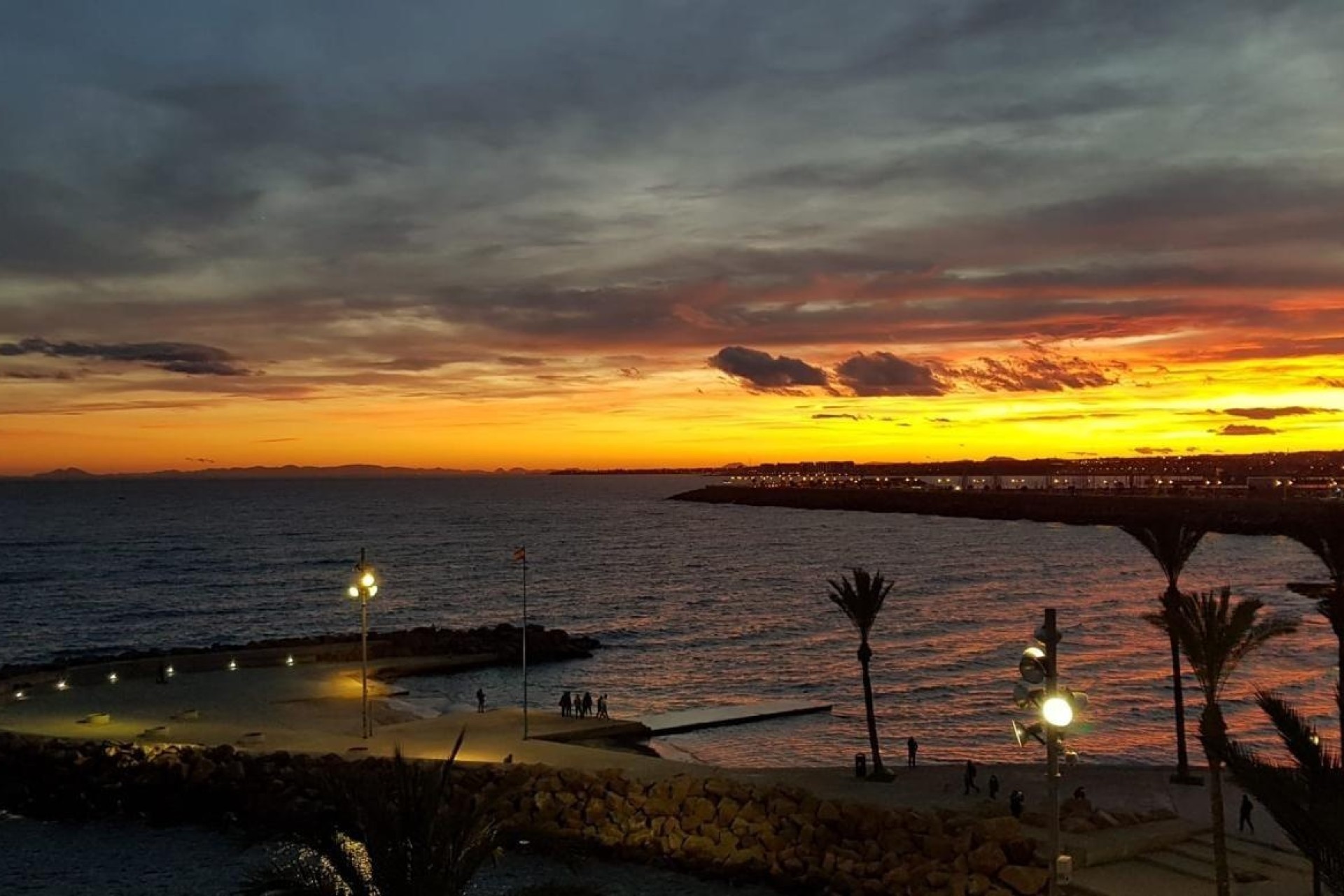 Resale - Wohnung / Appartement -
Torrevieja - Las Piscinas Naturales