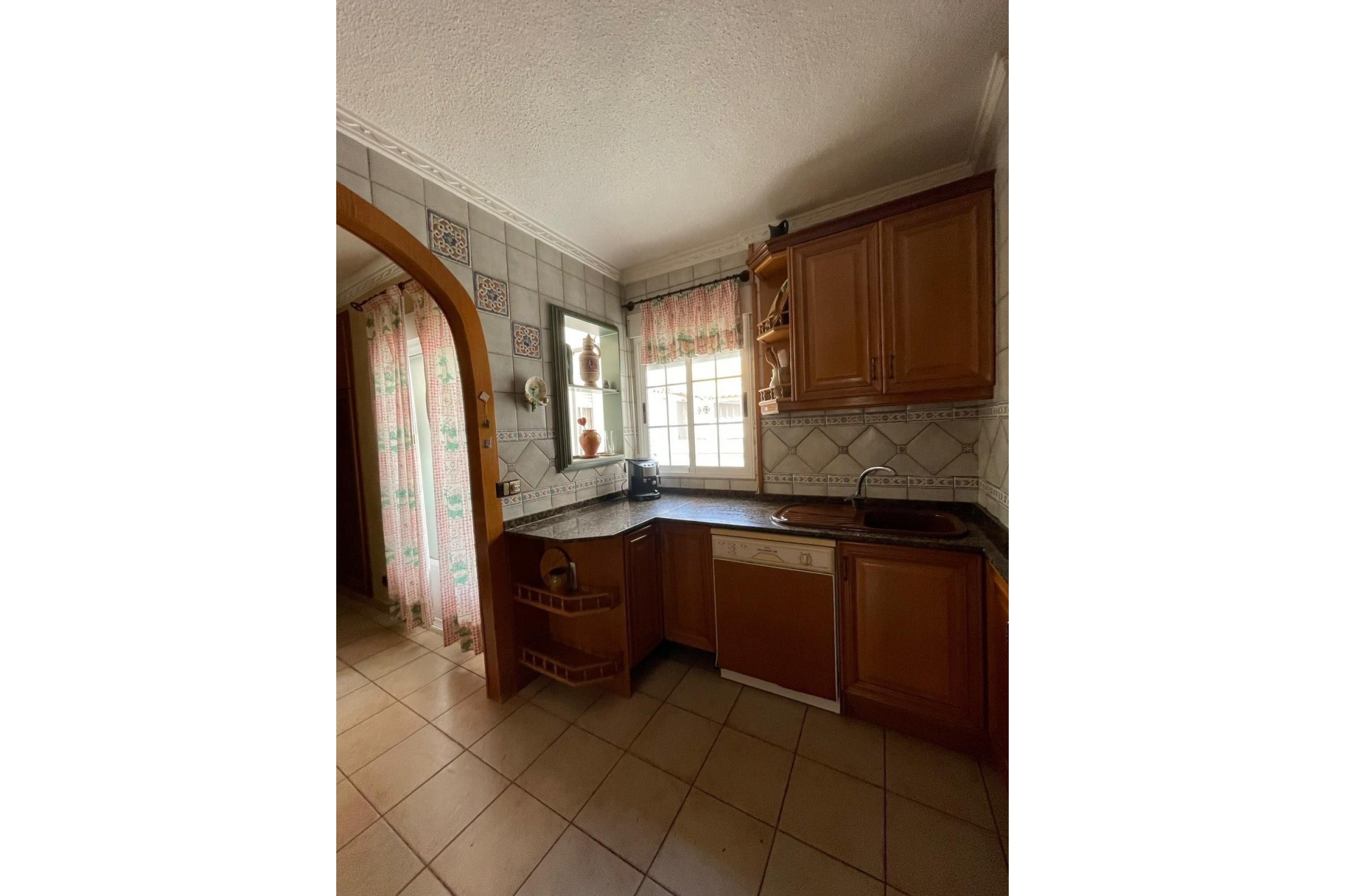 Resale - Wohnung / Appartement -
Torrevieja - Las Piscinas Naturales