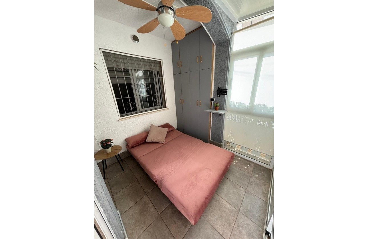 Resale - Wohnung / Appartement -
Torrevieja - Los Balcones