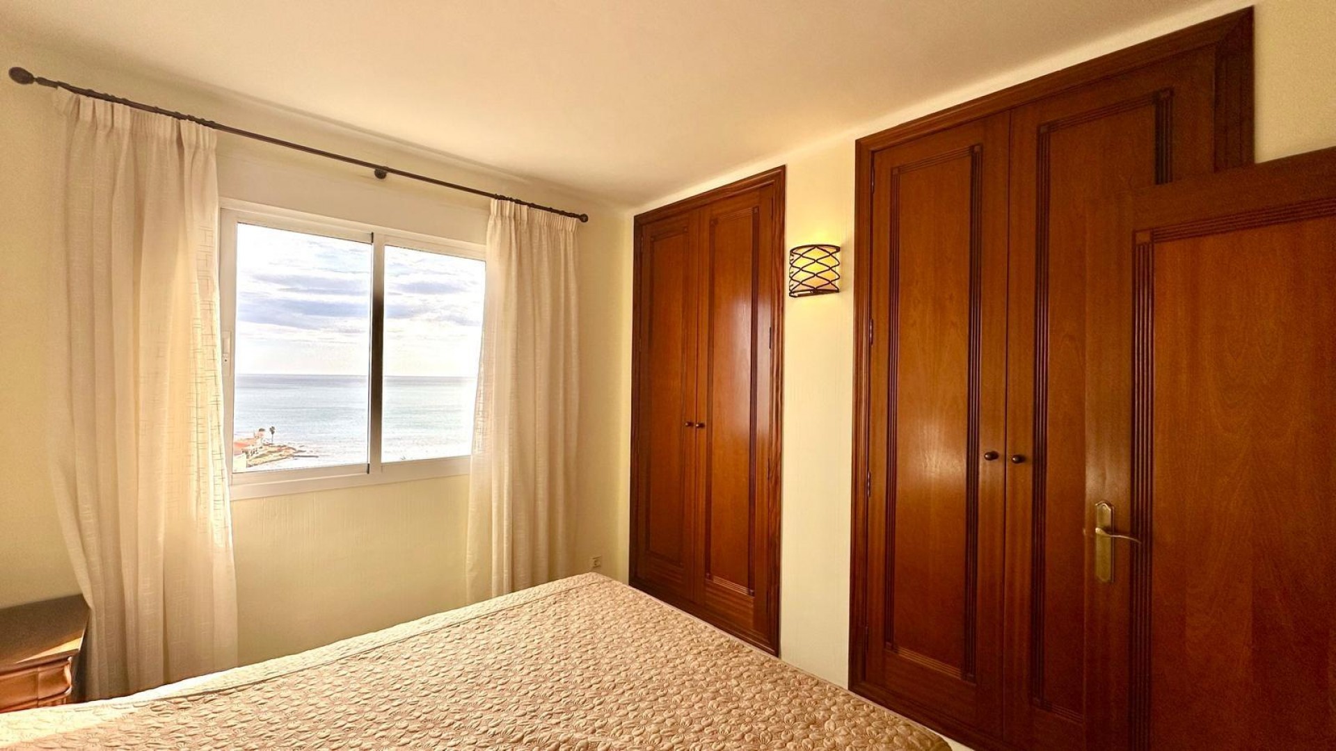 Resale - Wohnung Appartement -
Torrevieja - Los Frutales