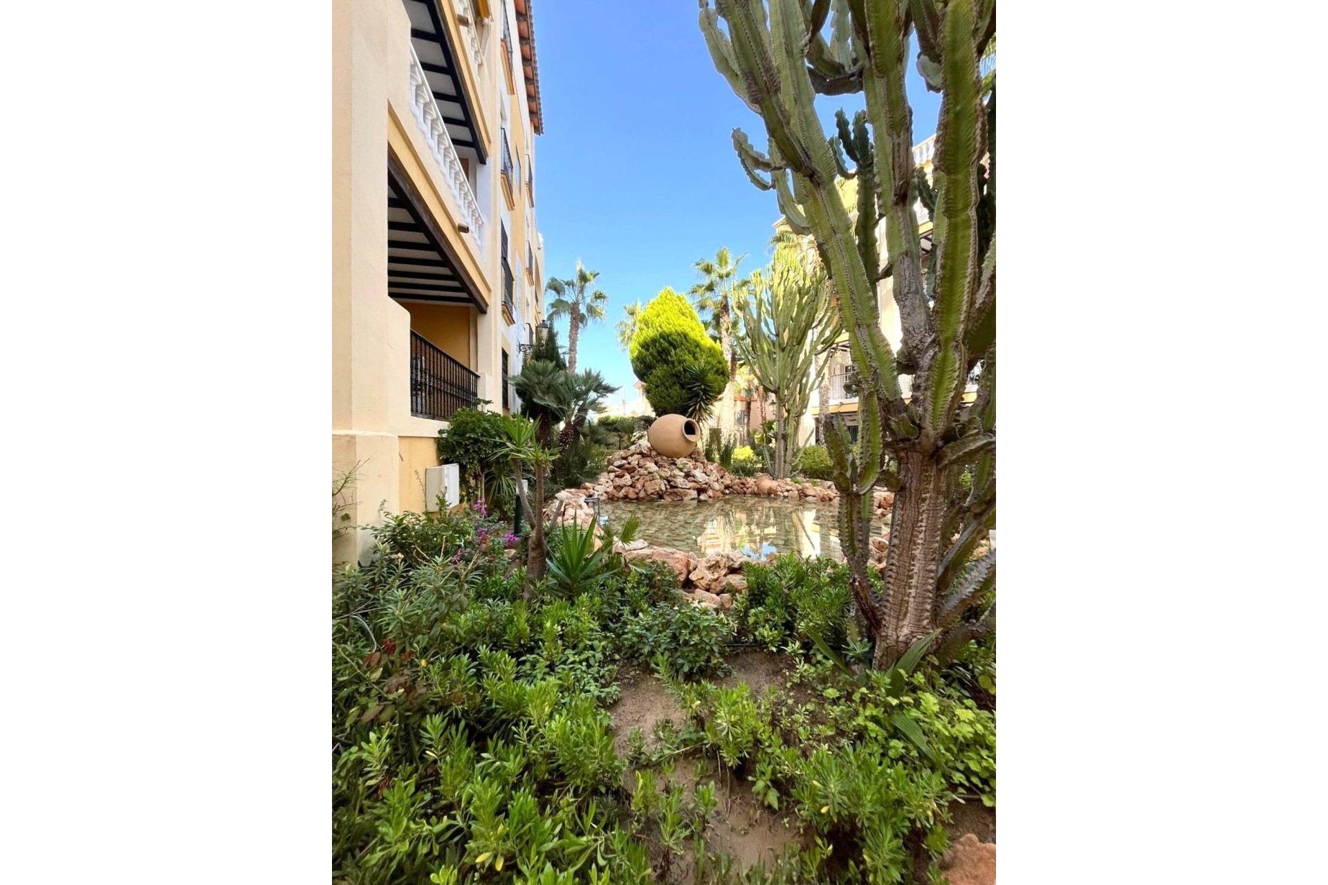 Resale - Wohnung / Appartement -
Torrevieja - Los Frutales