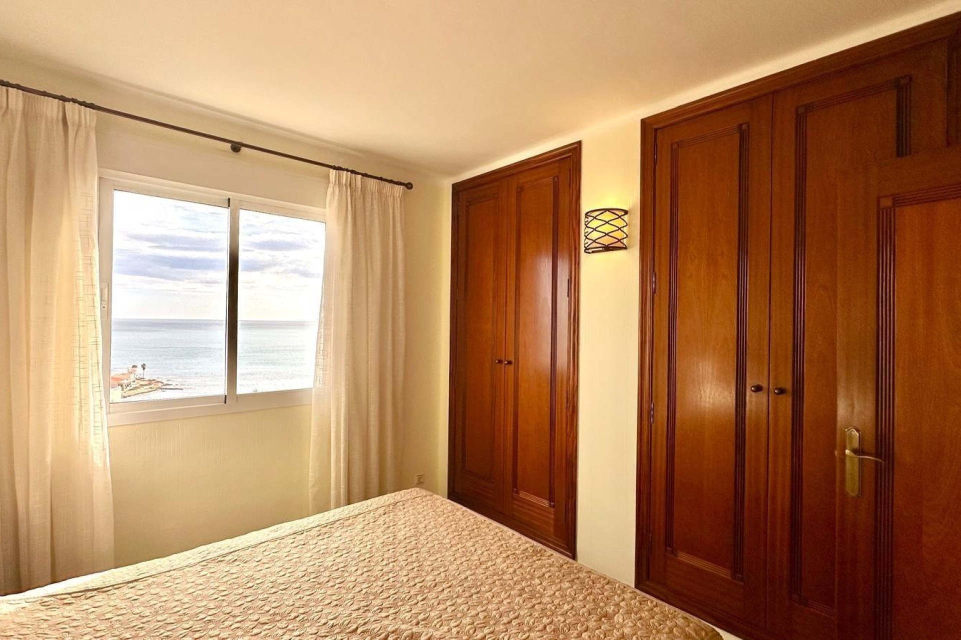 Resale - Wohnung / Appartement -
Torrevieja - Los Frutales